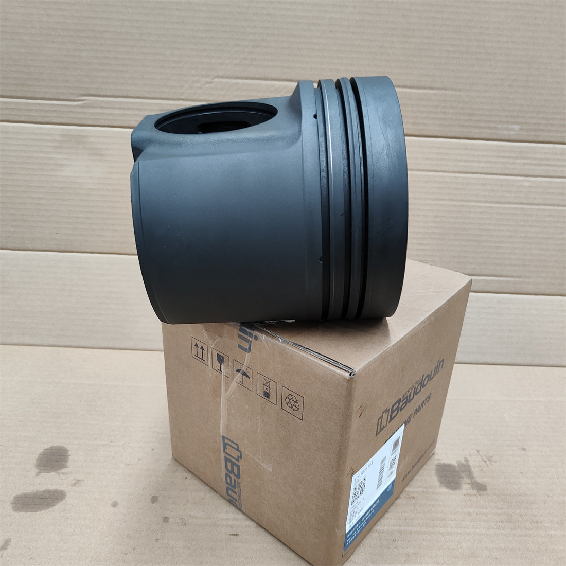 1001838743 Baudouin engine piston OEM