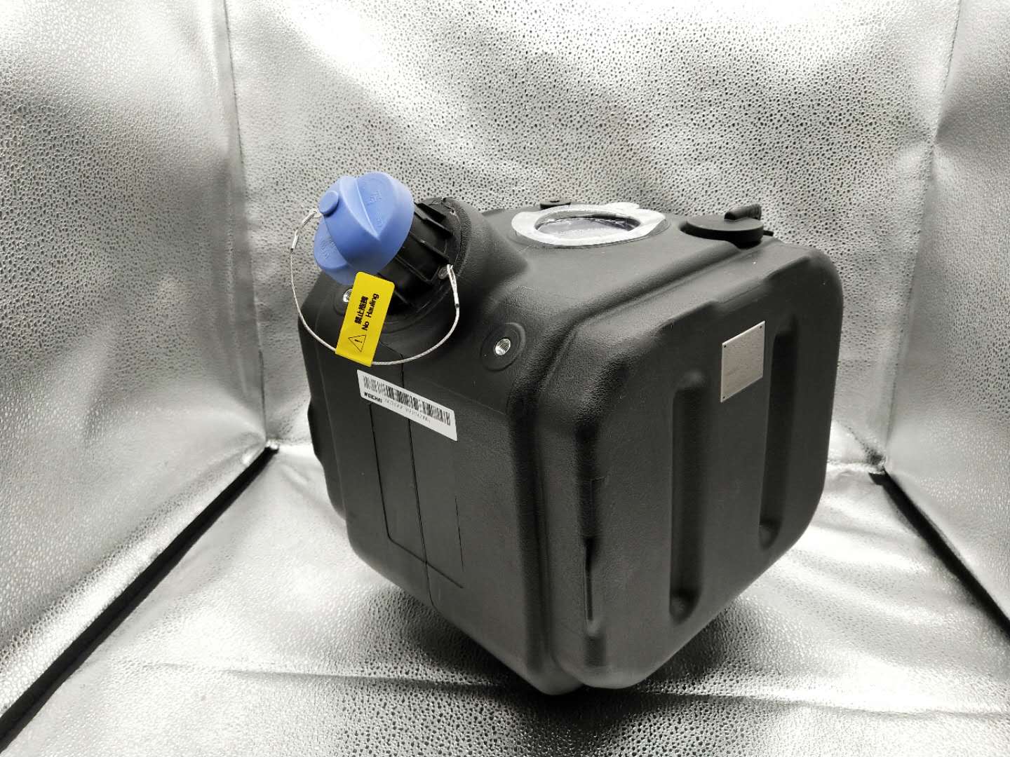 1002743850 Urea Tank 14L OEM