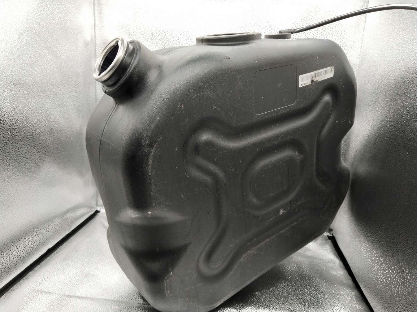 1003123745 Urea Tank 32L OEM