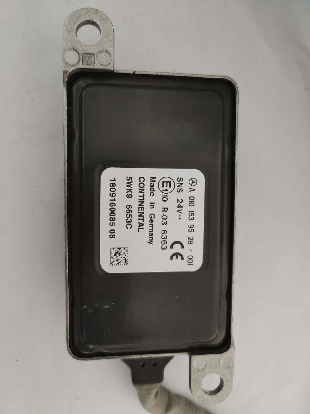 A0101539528 5WK96653C Mercedes Benz NOX Sensor OEM