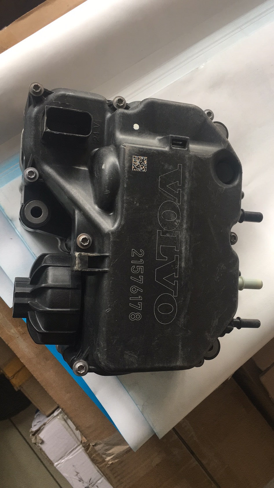 0444042062 21576178 Urea metering pump (water-cooled) OEM