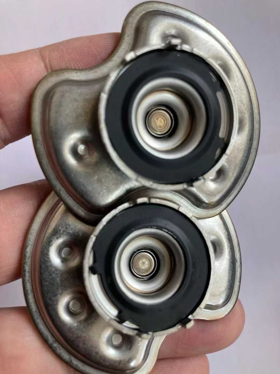 0444021086 0444021067 Urea nozzle 3-hole 6-hole Euro 6 OEM