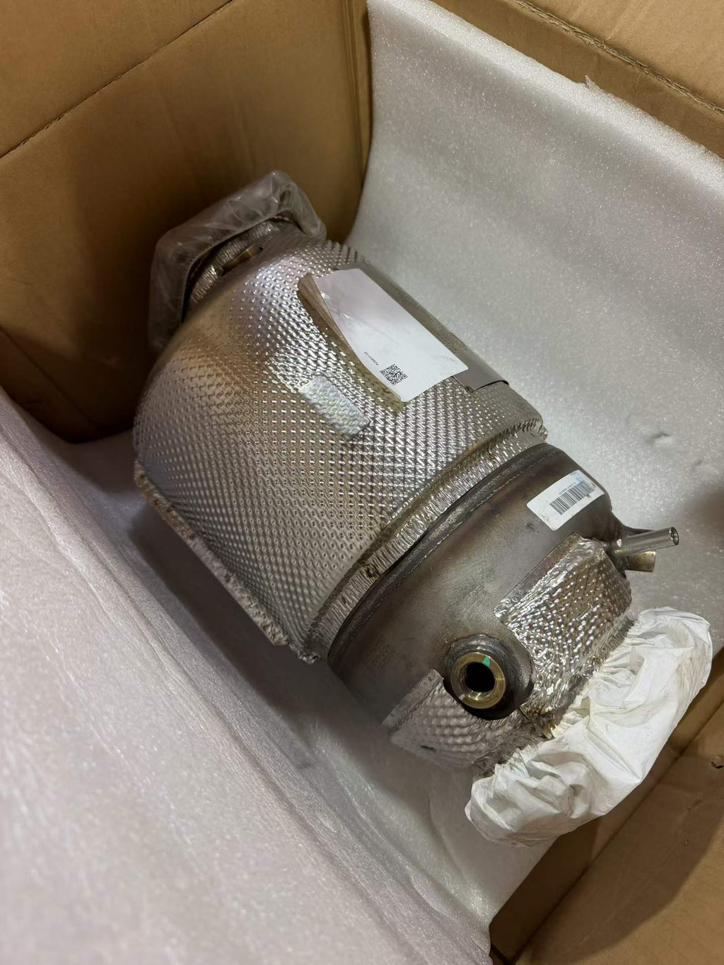 H412500001293 A068H158 5514941 catalytic muffler
