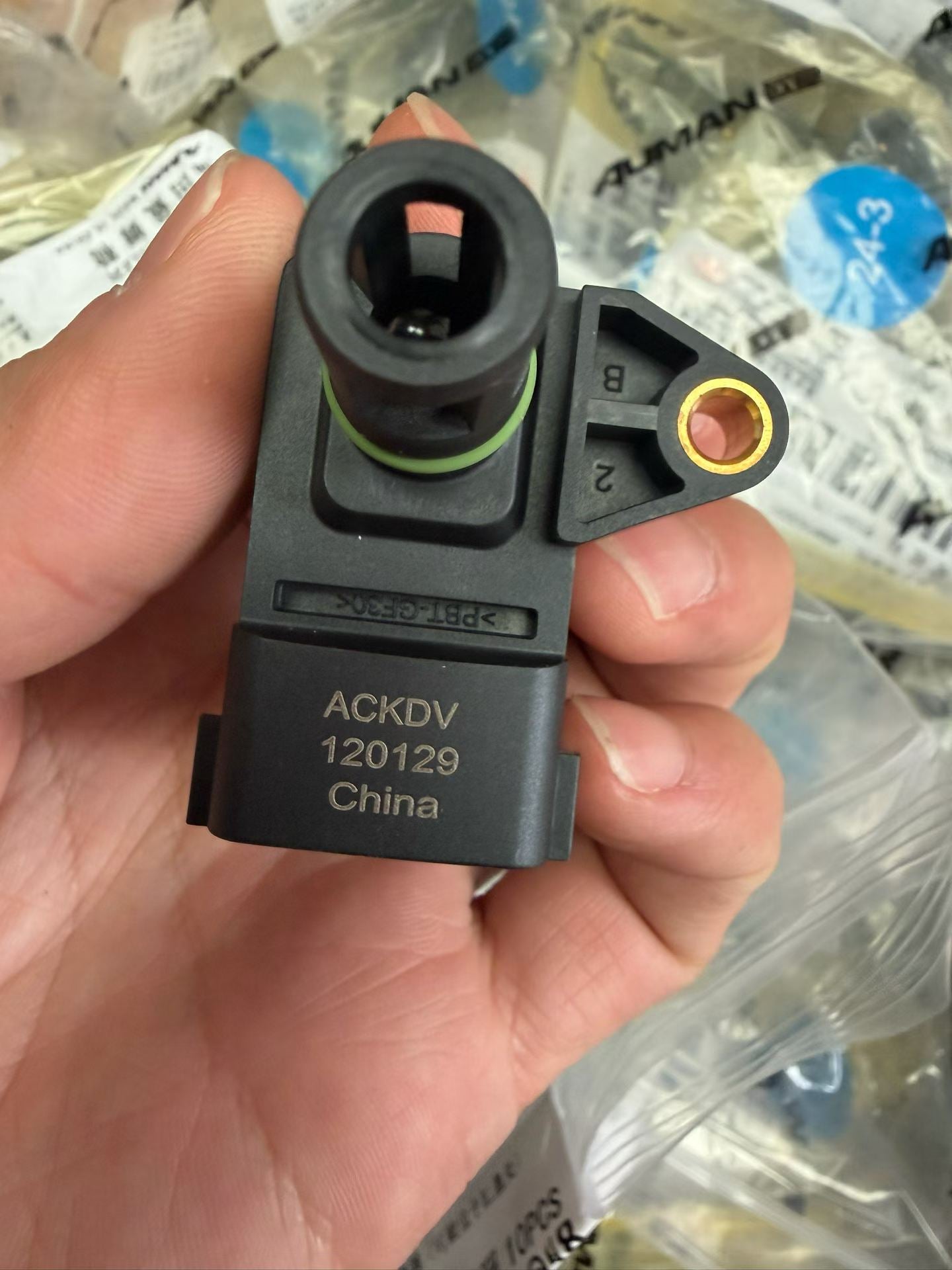5698367 intake pressure sensor