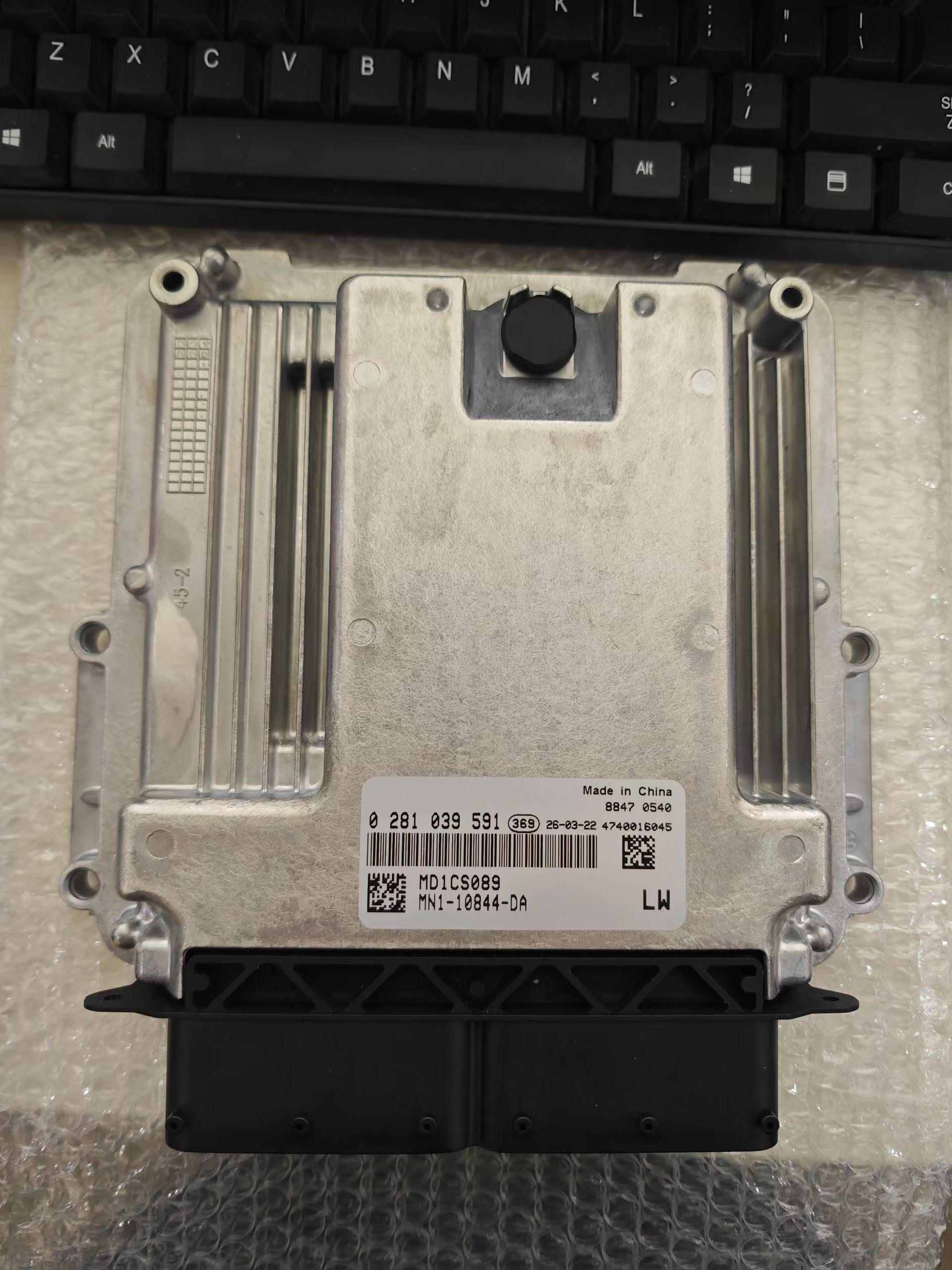 0281039591  MN1-10844-DA  Engine ECU
