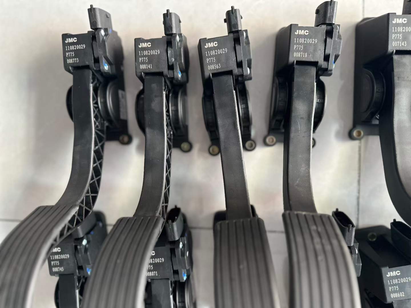 110820029 electronic throttle