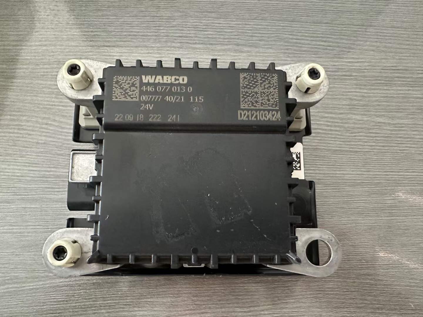 712W25441-6170 4460770130 Front end Long Range Millimeter Wave Radar Controller (OGM/AEB)