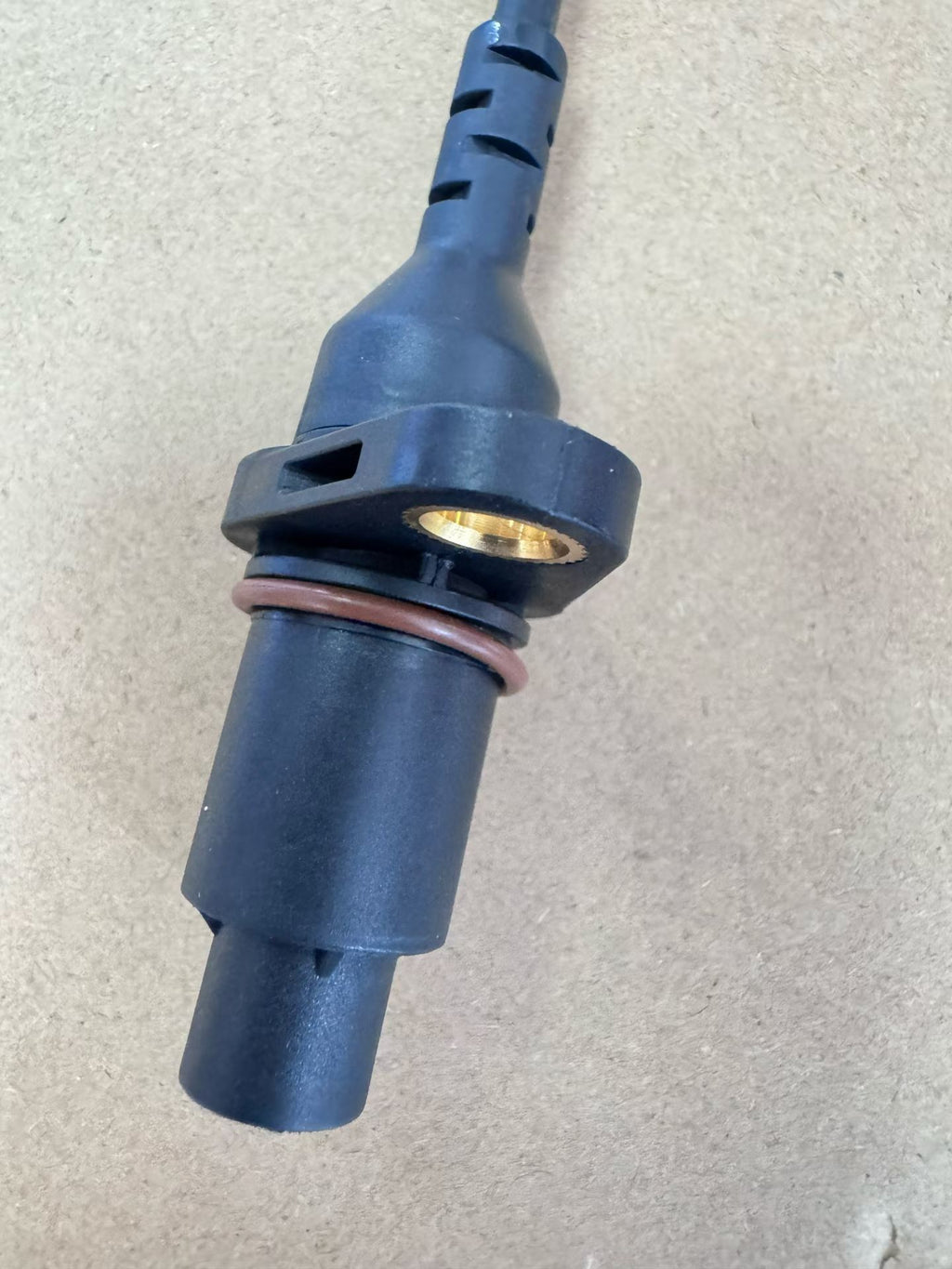 1004866588 Speed Sensor