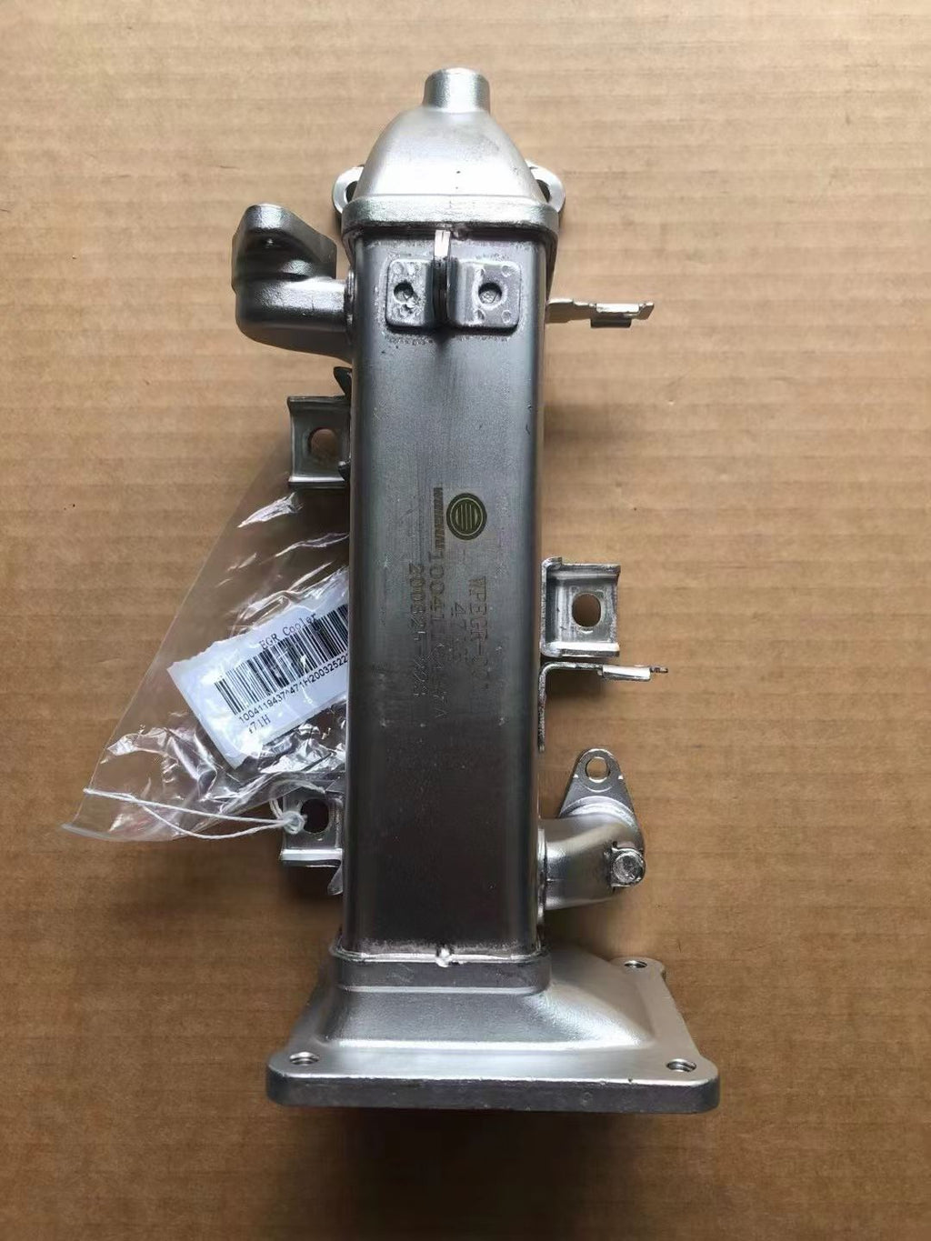 1004119437A EGR cooler assembly OEM