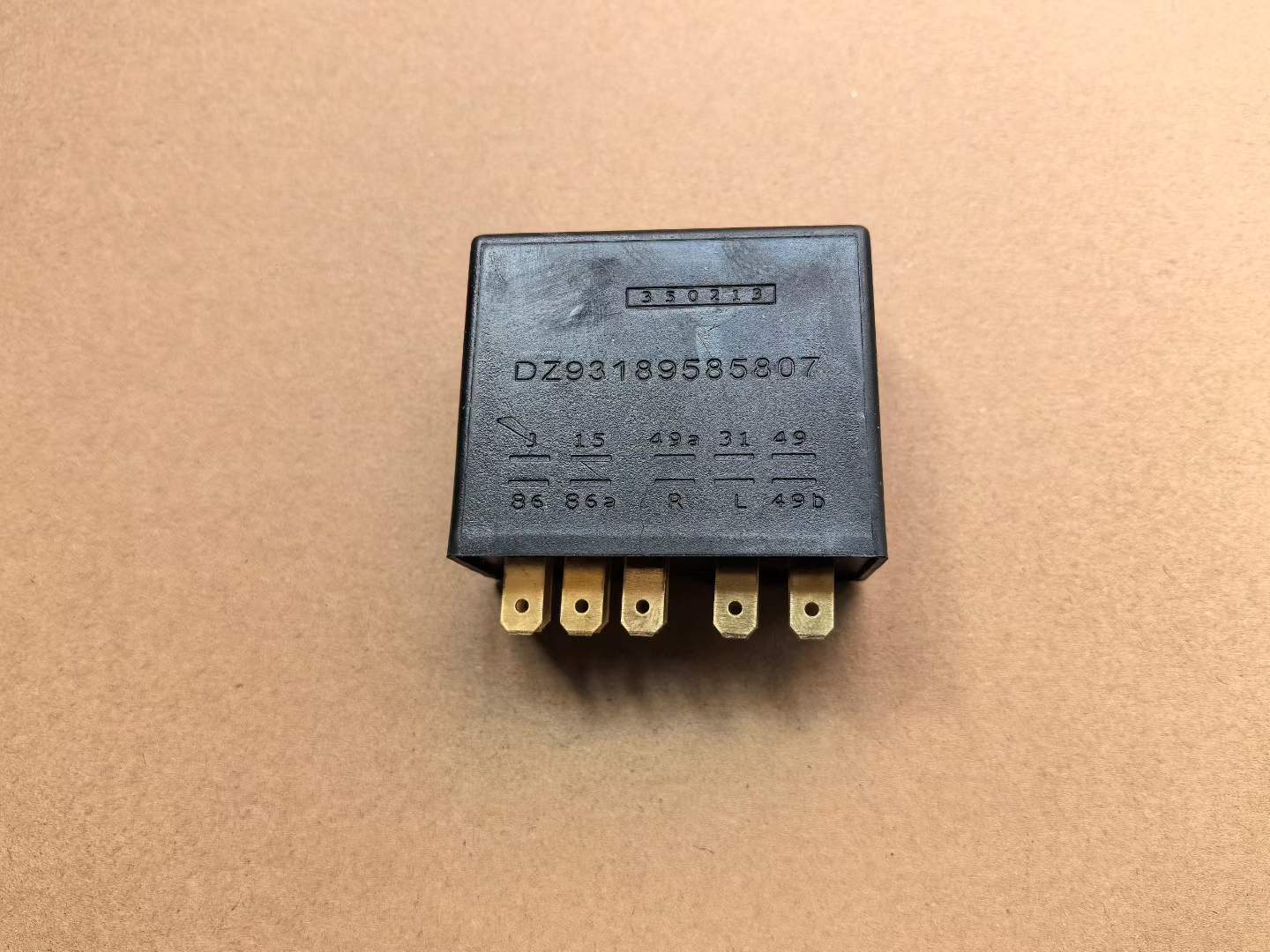 DZ93189585807 Relay OEM