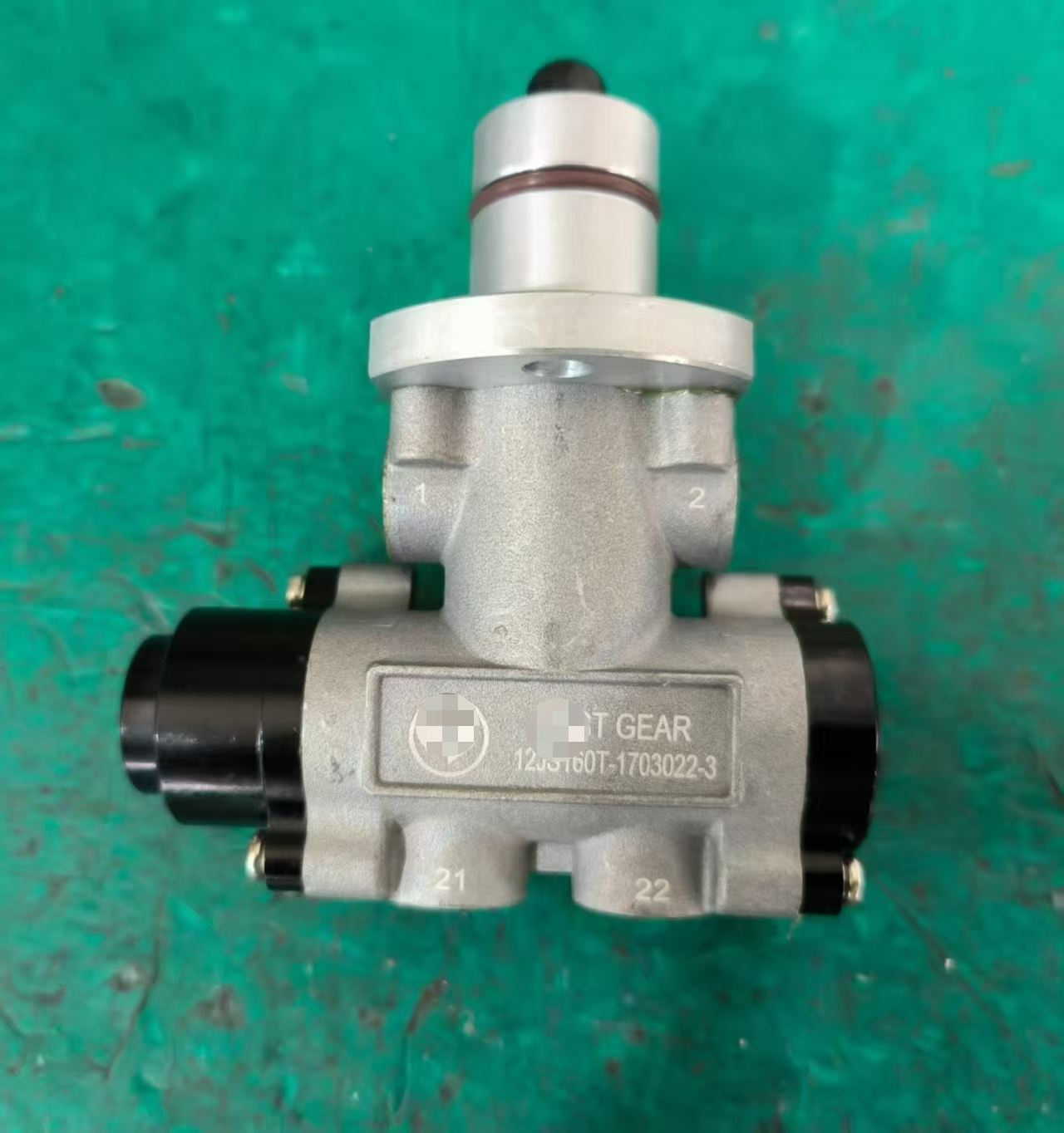 12JS160T-1703022-3 Control Valve OEM