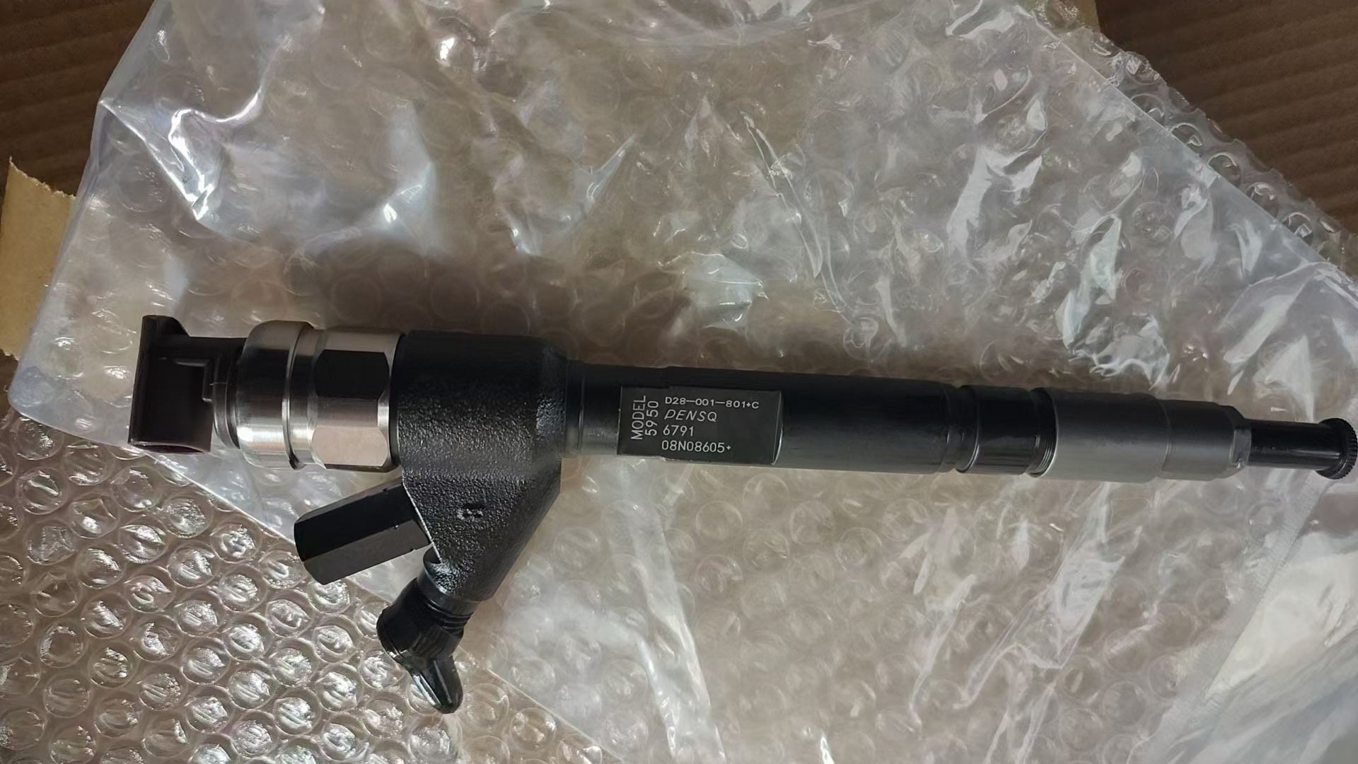 D28-001-801+C 6791 fuel injector OEM