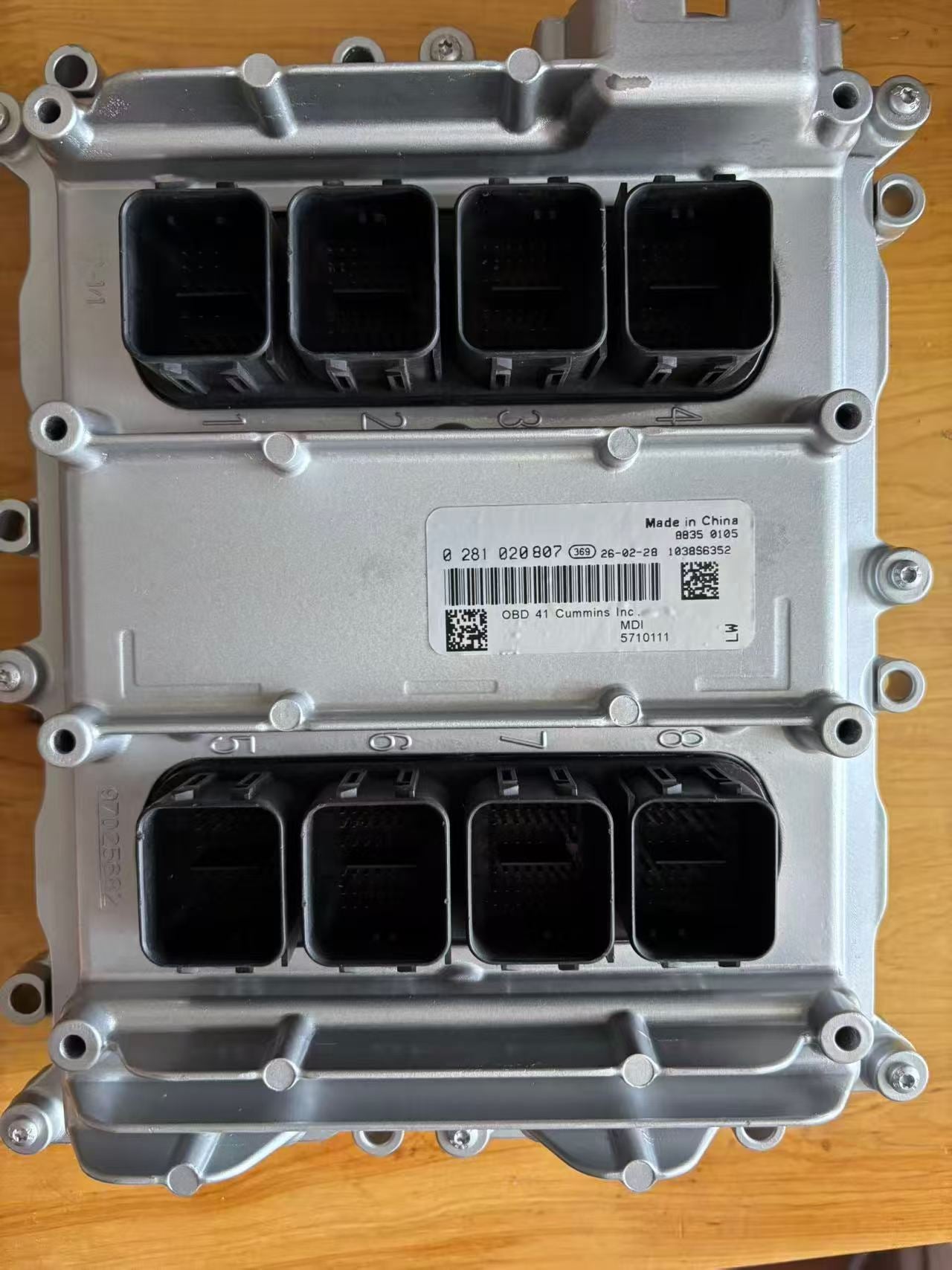5710111 0281020807 Engine ECU OEM