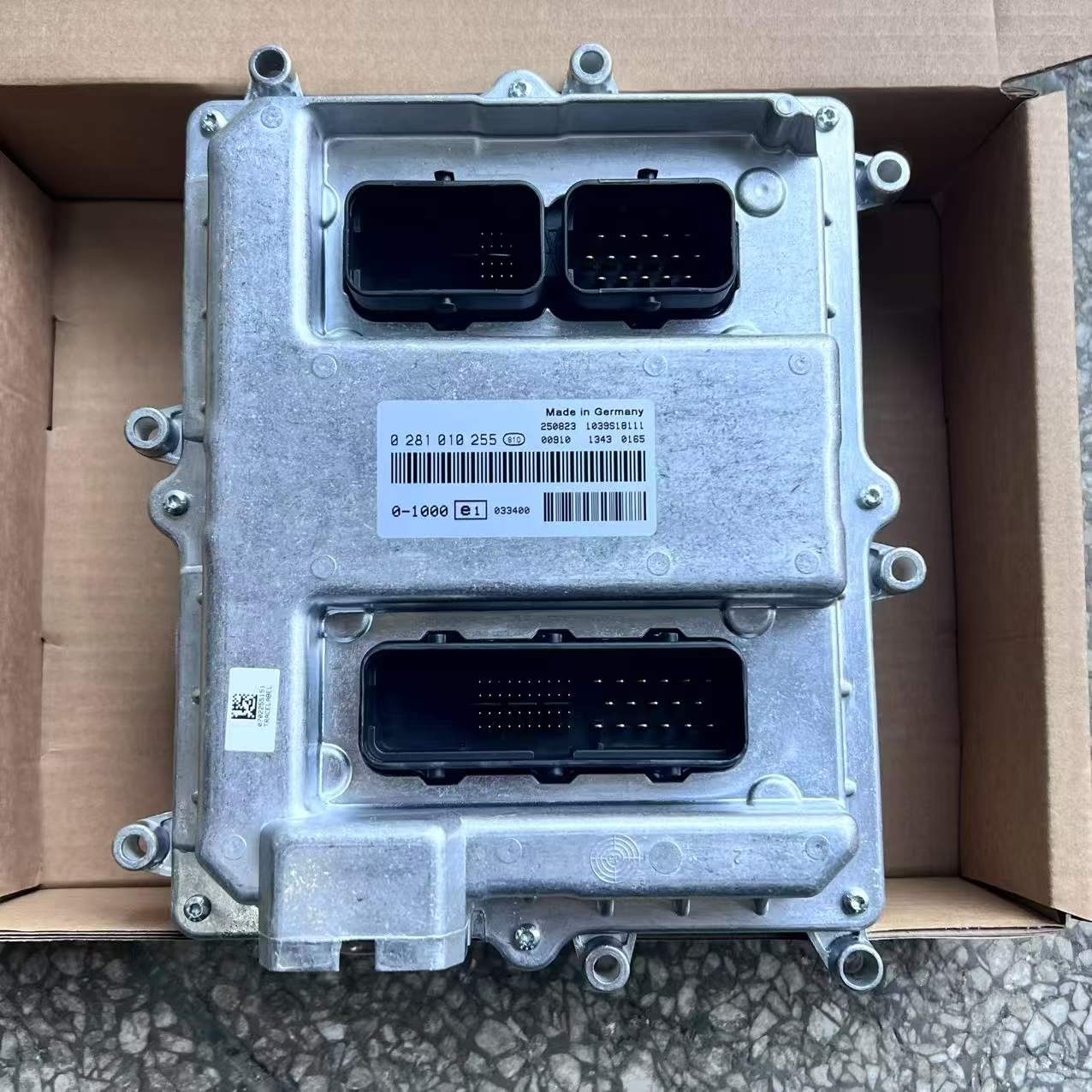0281010255 Engine ECU OEM