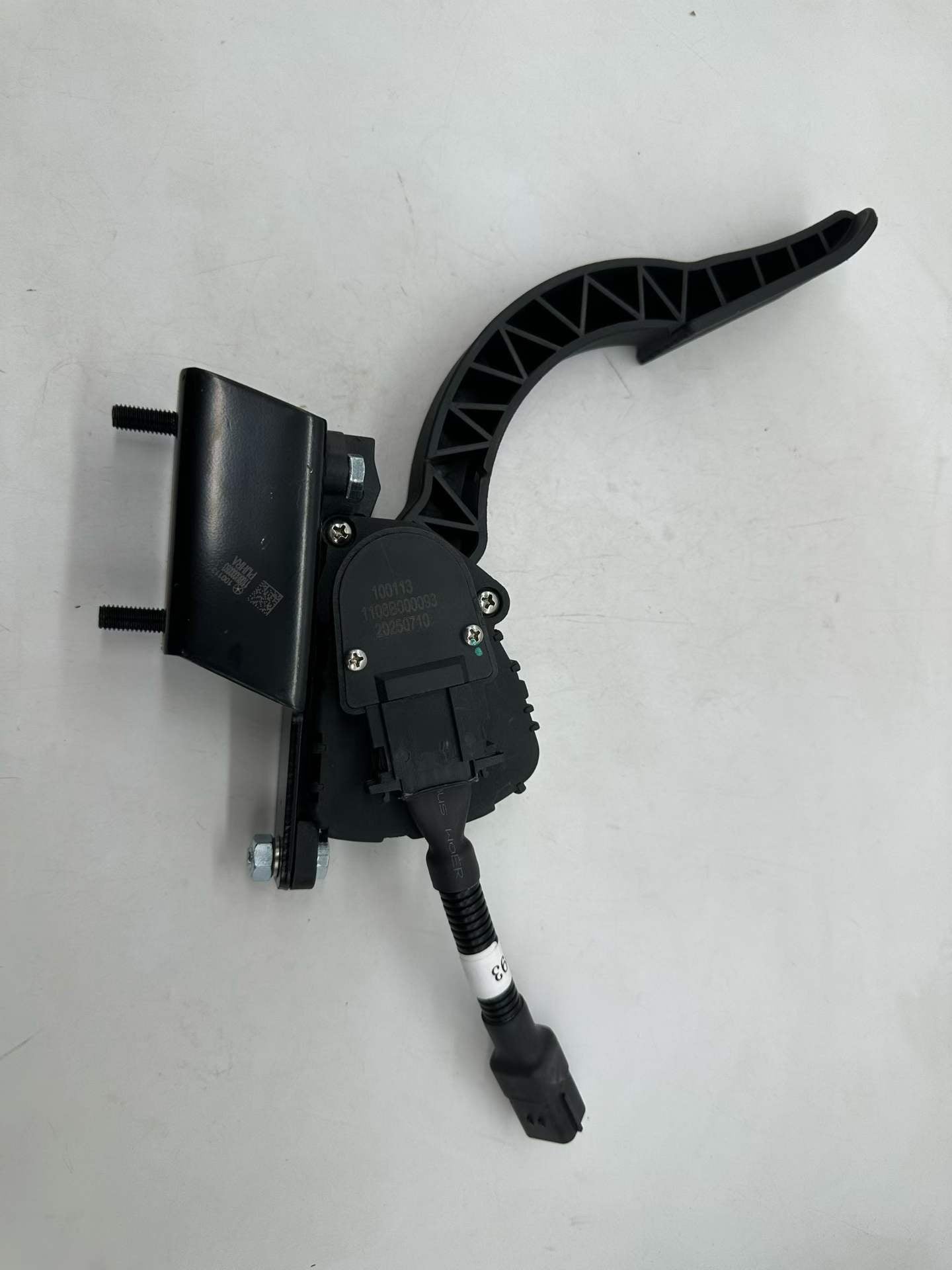 1108B000093 electronic throttle OEM