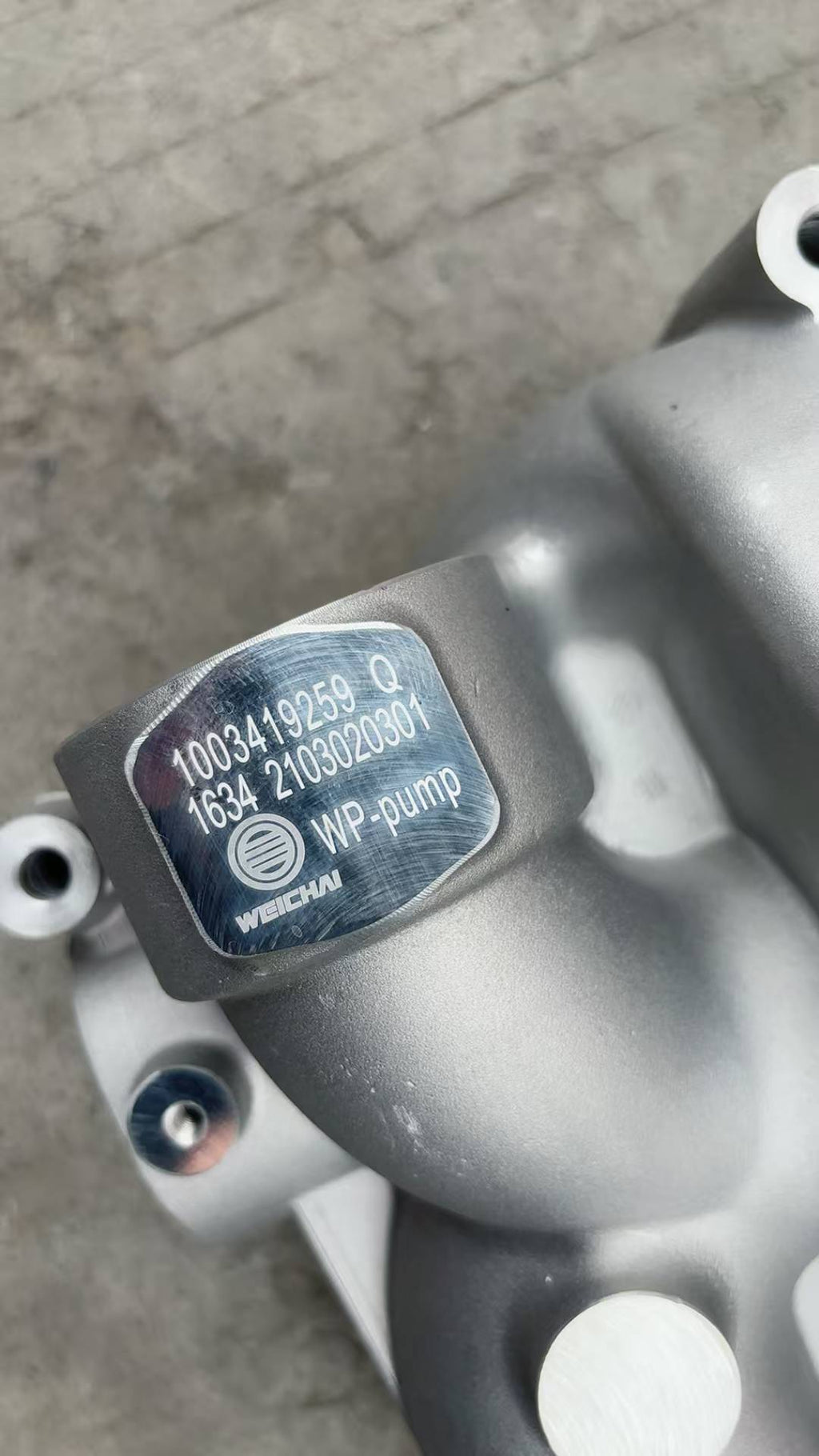 1003419259 engine water pump OEM