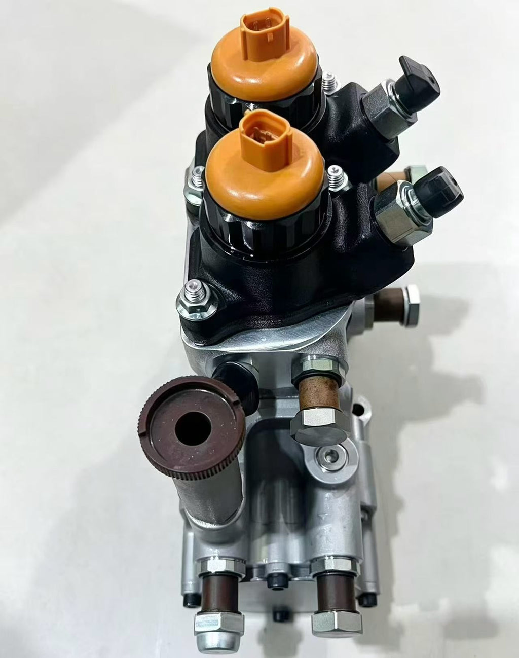 R61540080101 094000-0662 High pressure oil pump OEM