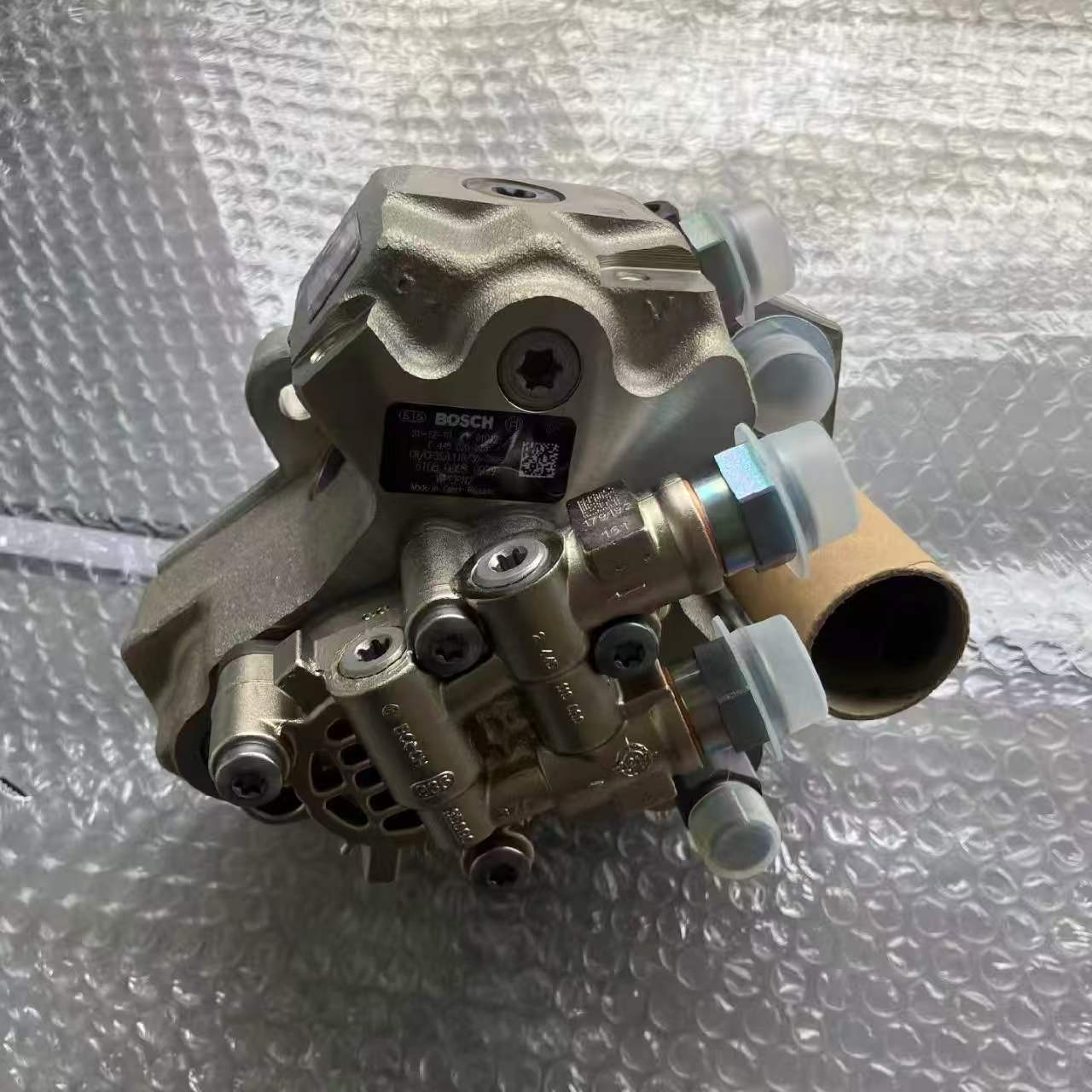 610800080979 0445020273 High pressure oil pump OEM