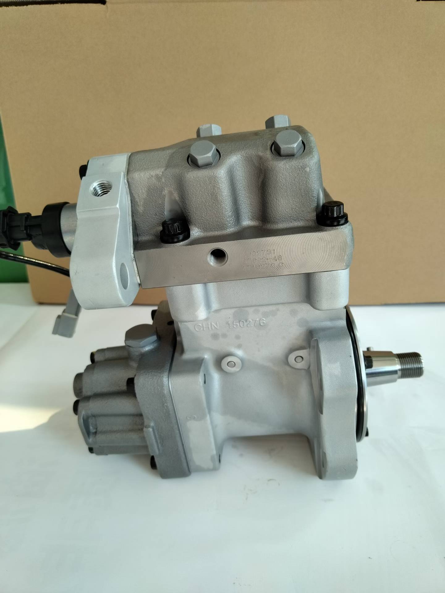 3973228 high-pressure oil pump