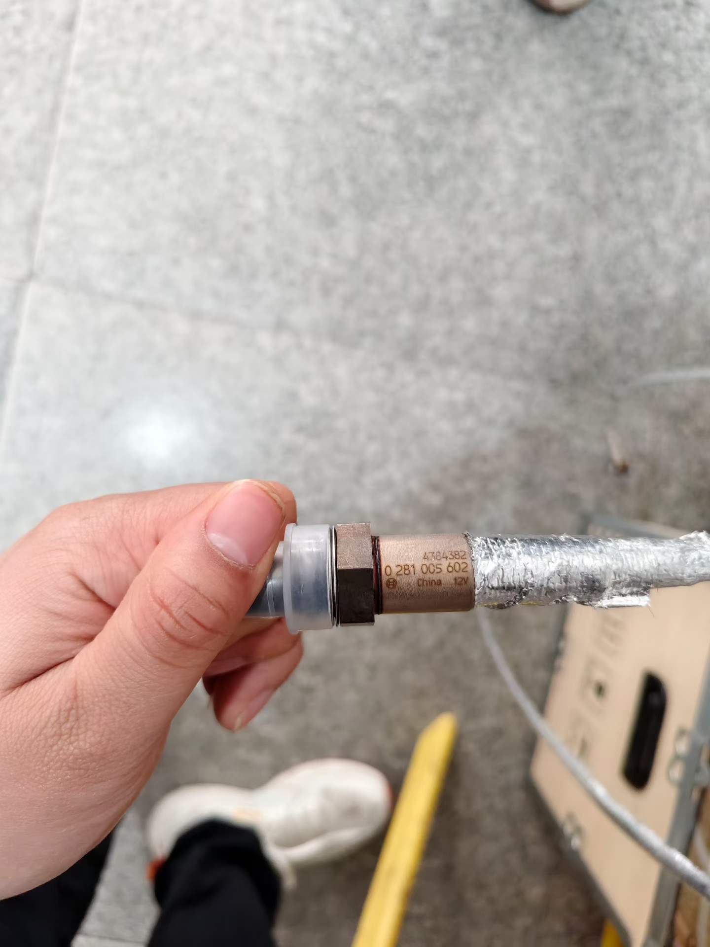 4384382 0281005602 rear oxygen concentration sensor