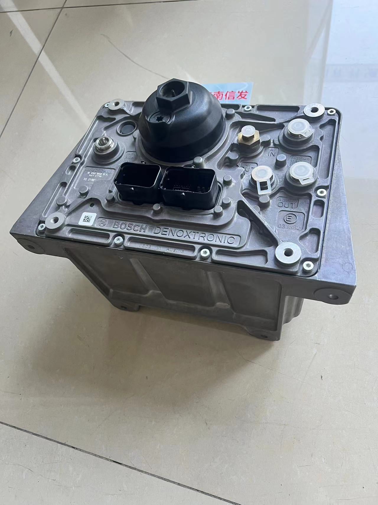 81.15403-6099 81.25819-7016 Urea metering pump OEM