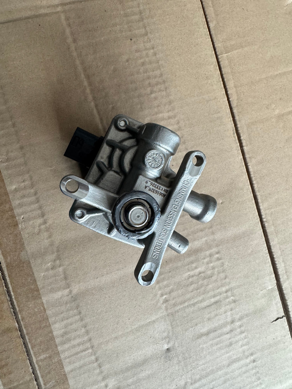 5506856 A061L204 A056Y965 Urea Metering Injection Valve OEM
