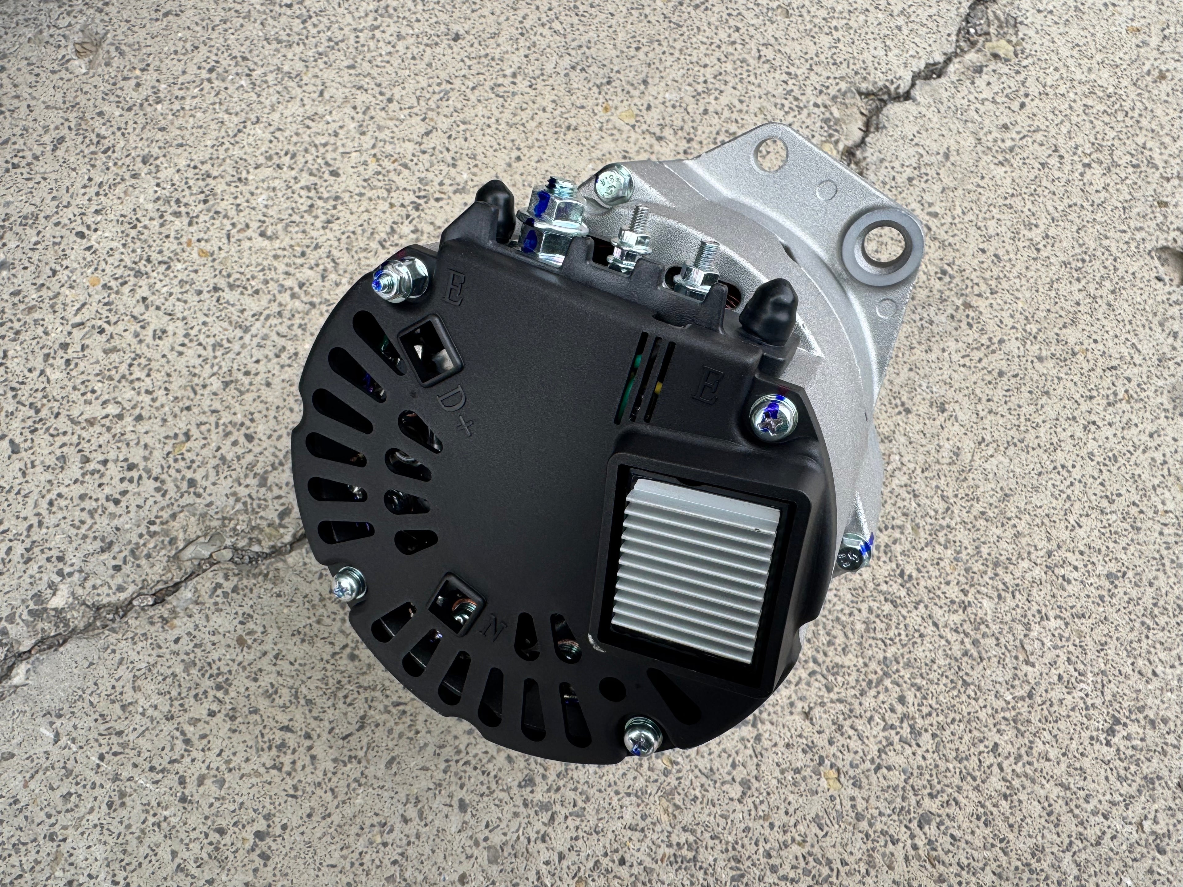 1001828445 Generator 28V 70A OEM