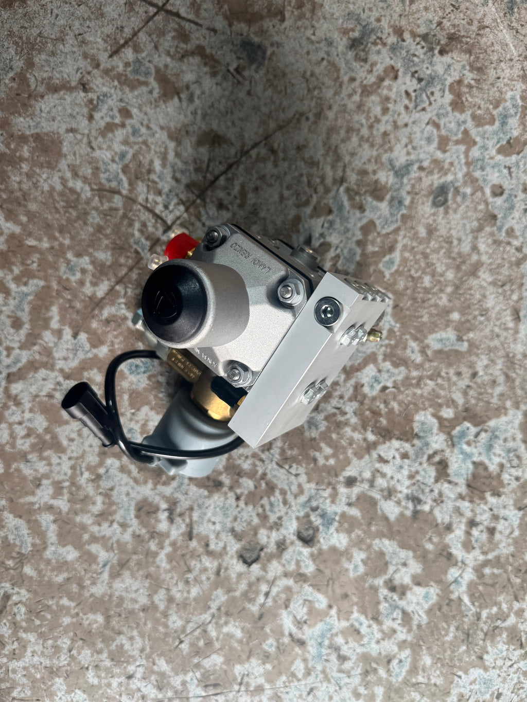 13050448 CNG High-Pressure Regulator OEM