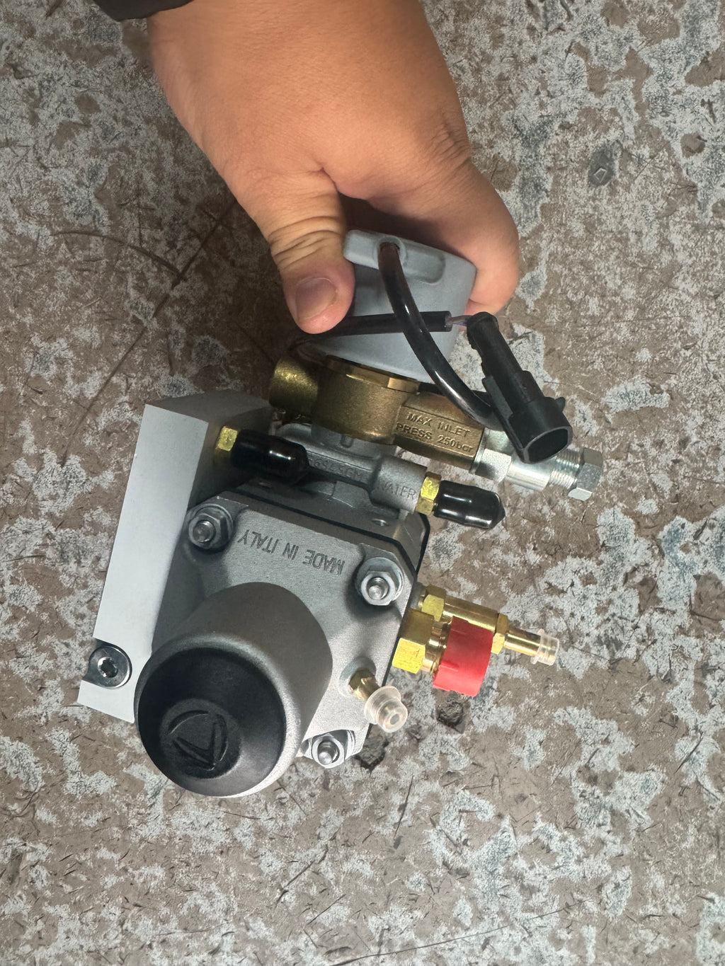 13050448 CNG High-Pressure Regulator OEM