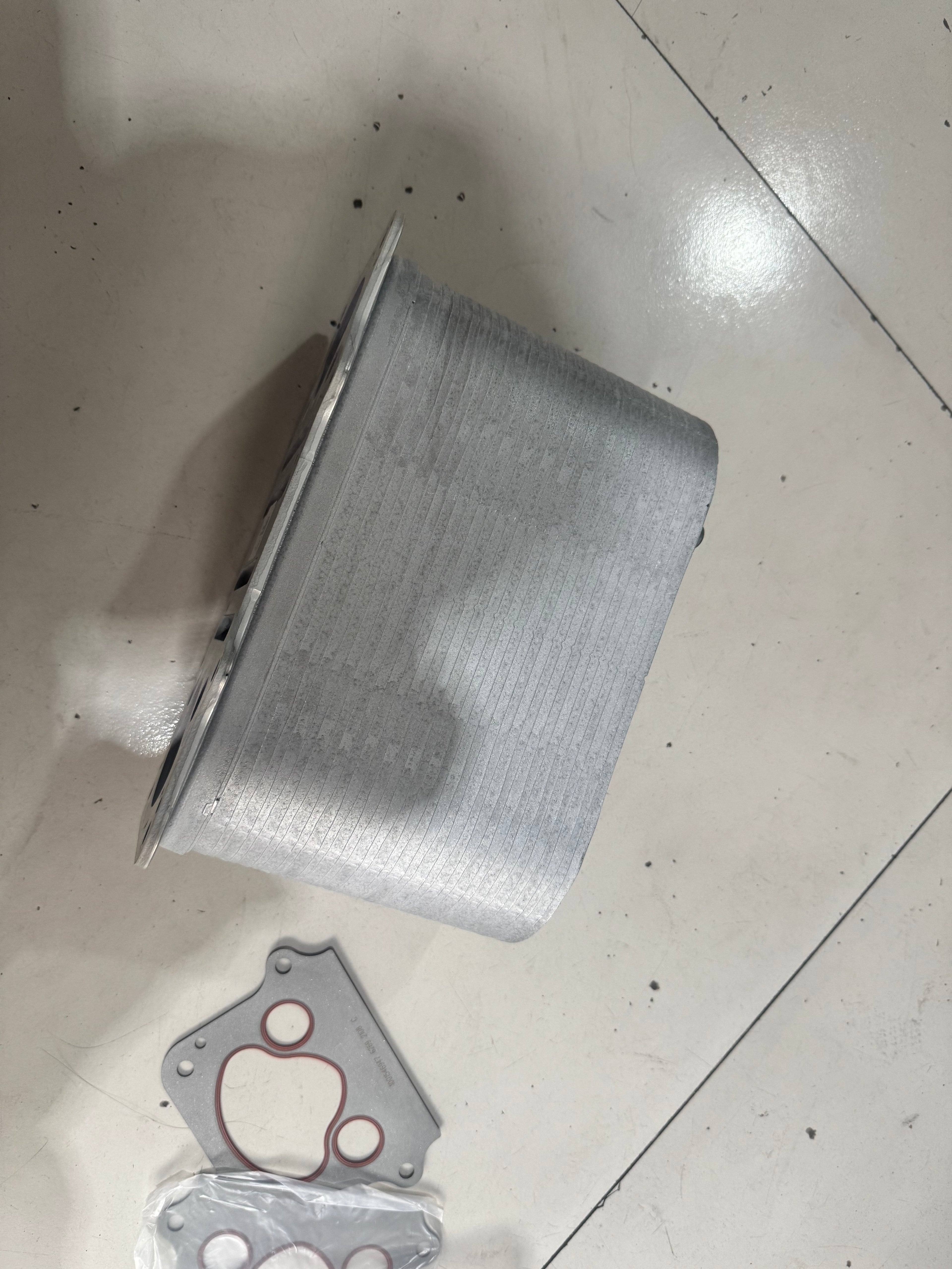 1004017363 Oil Cooler Core OEM