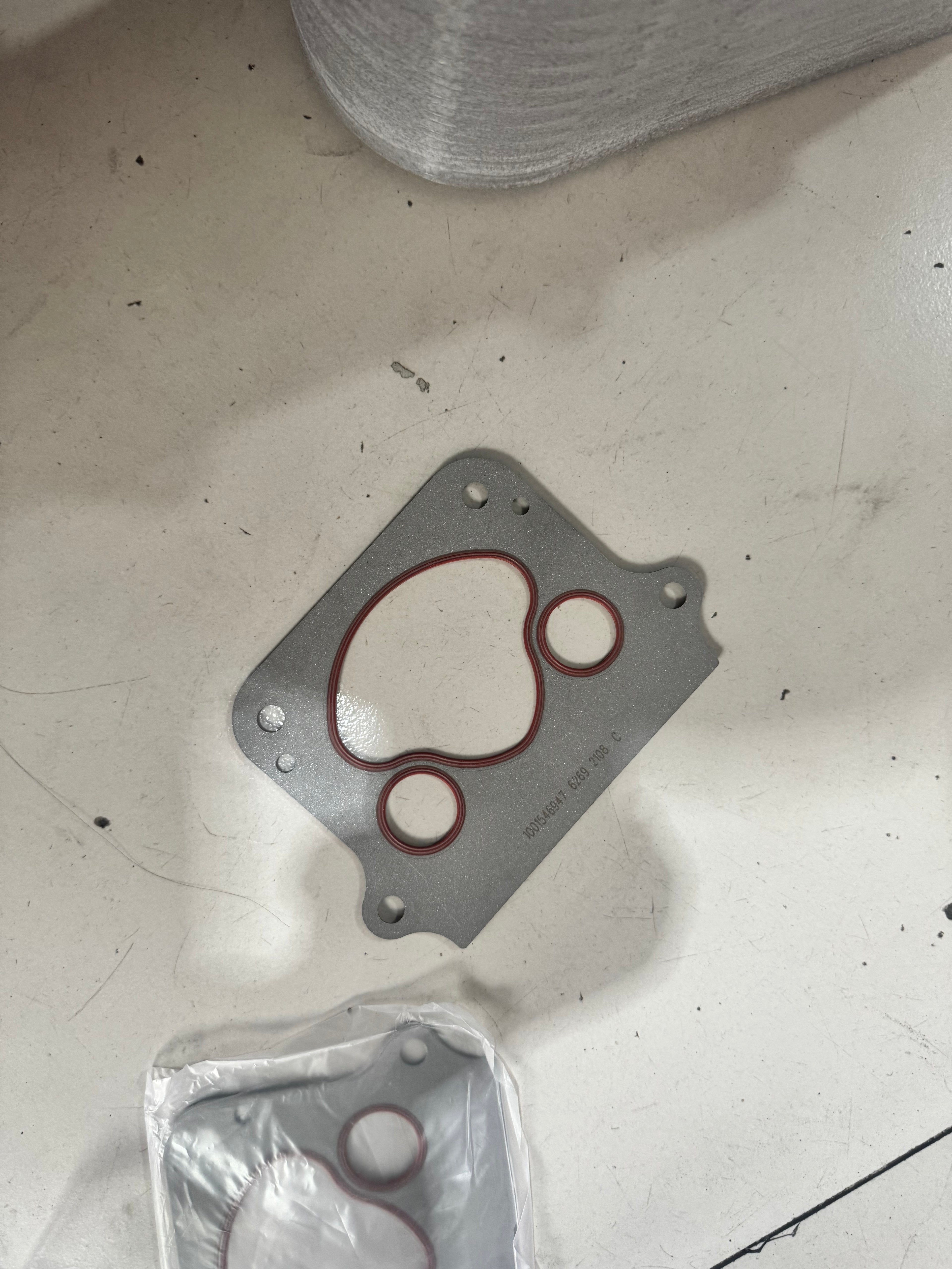 1004017363 Oil Cooler Core OEM
