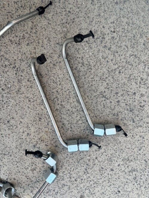 1000523063A 100523061A 1006423368A 1006423369A High-pressure oil pipe OEM