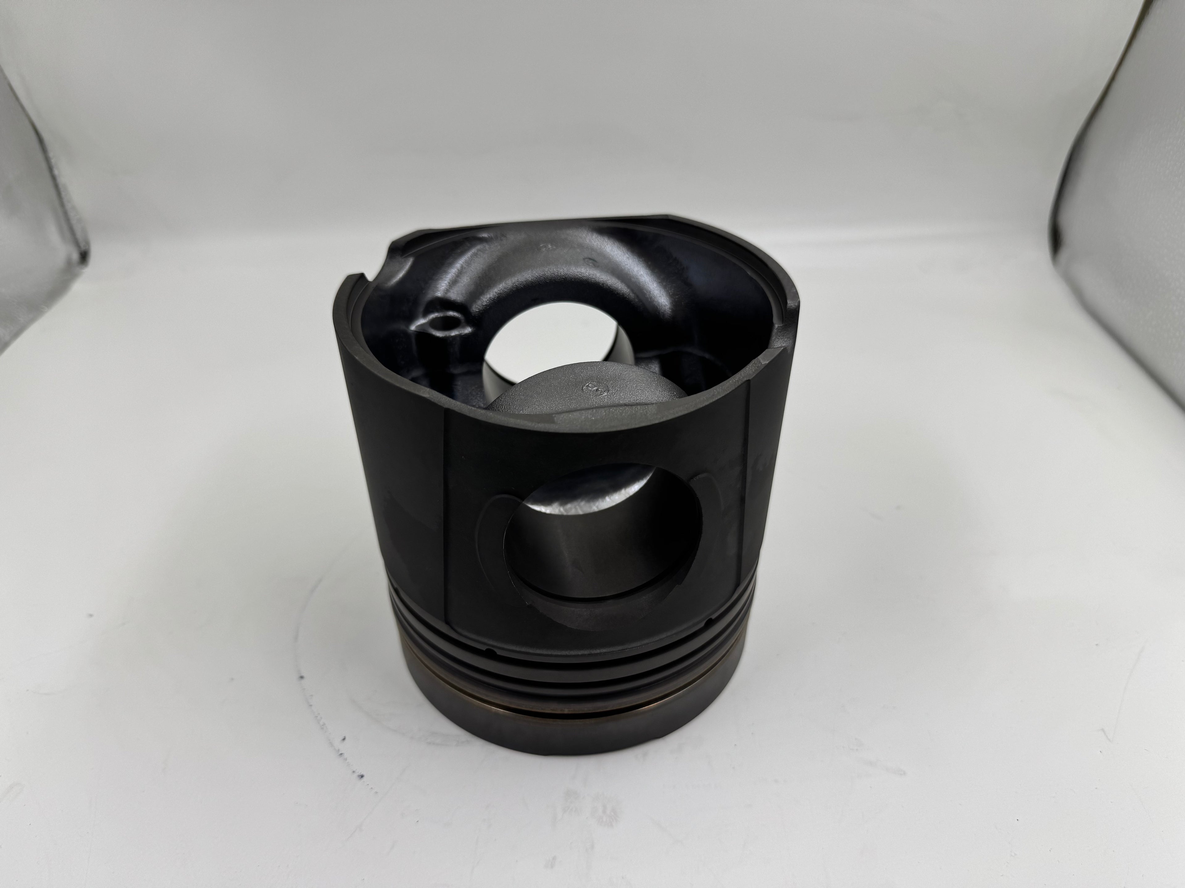1002295865 Baudouin engine piston OEM
