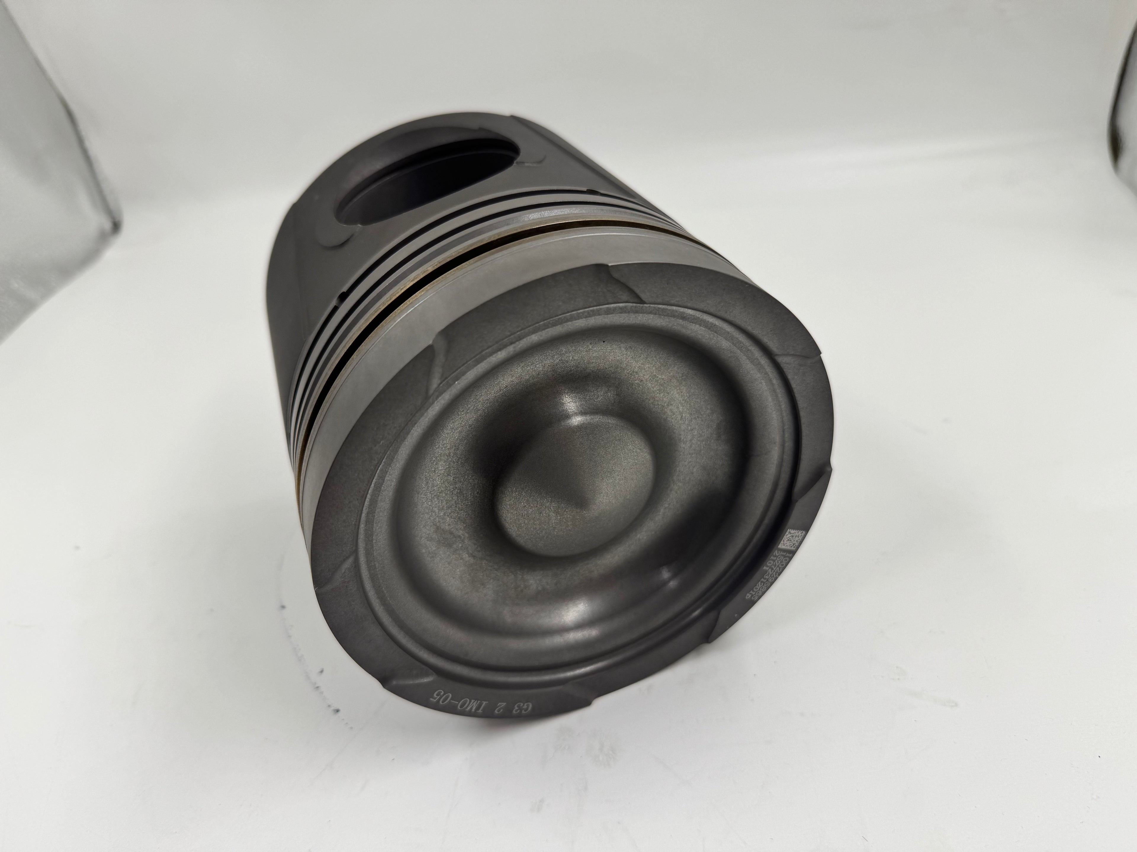 1002295865 Baudouin engine piston OEM
