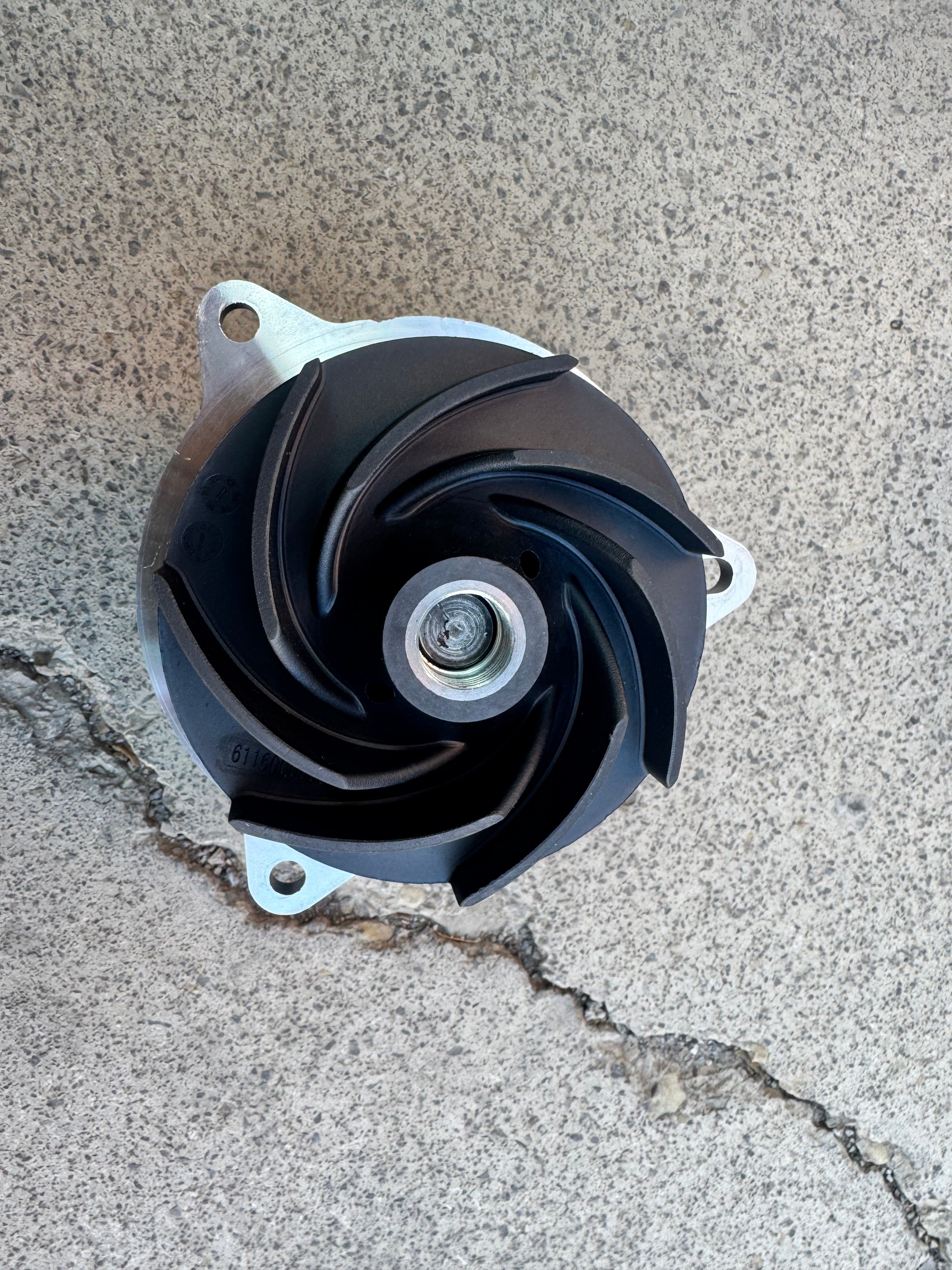 611600060010 Engine Water Pump OEM
