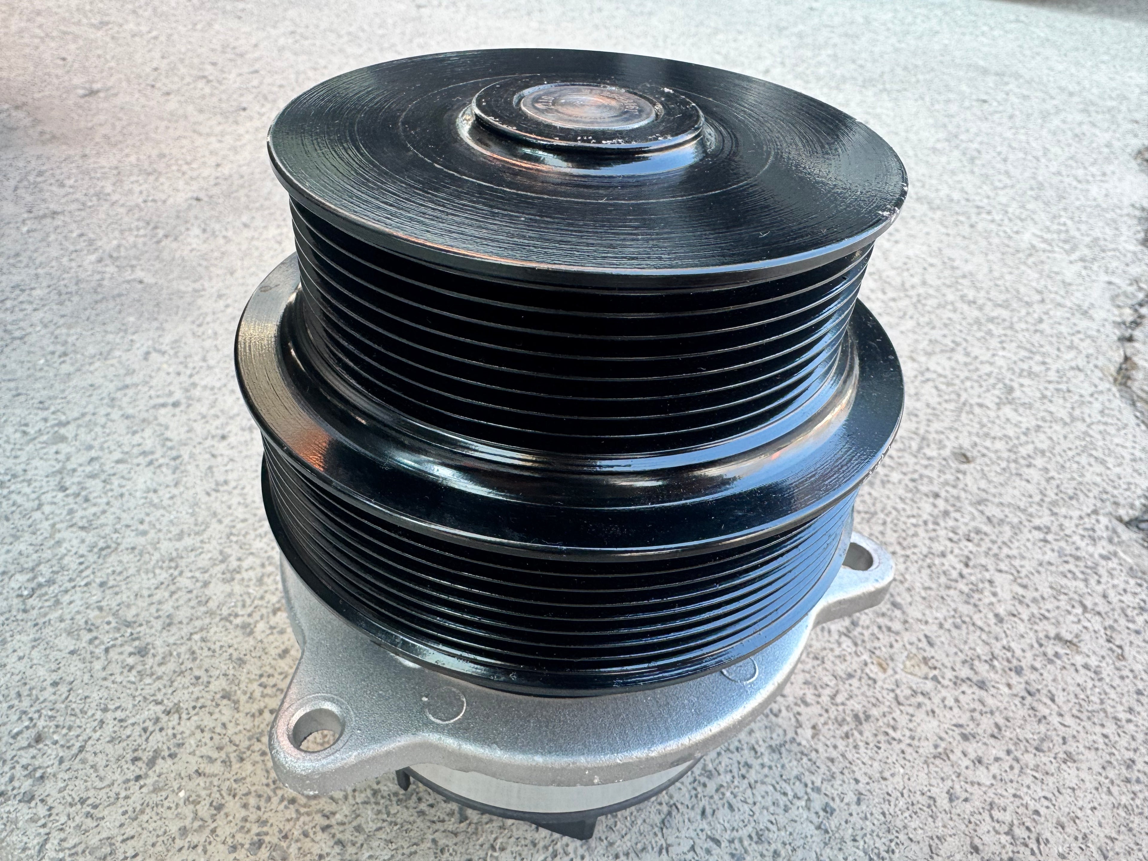 611600060010 Engine Water Pump OEM