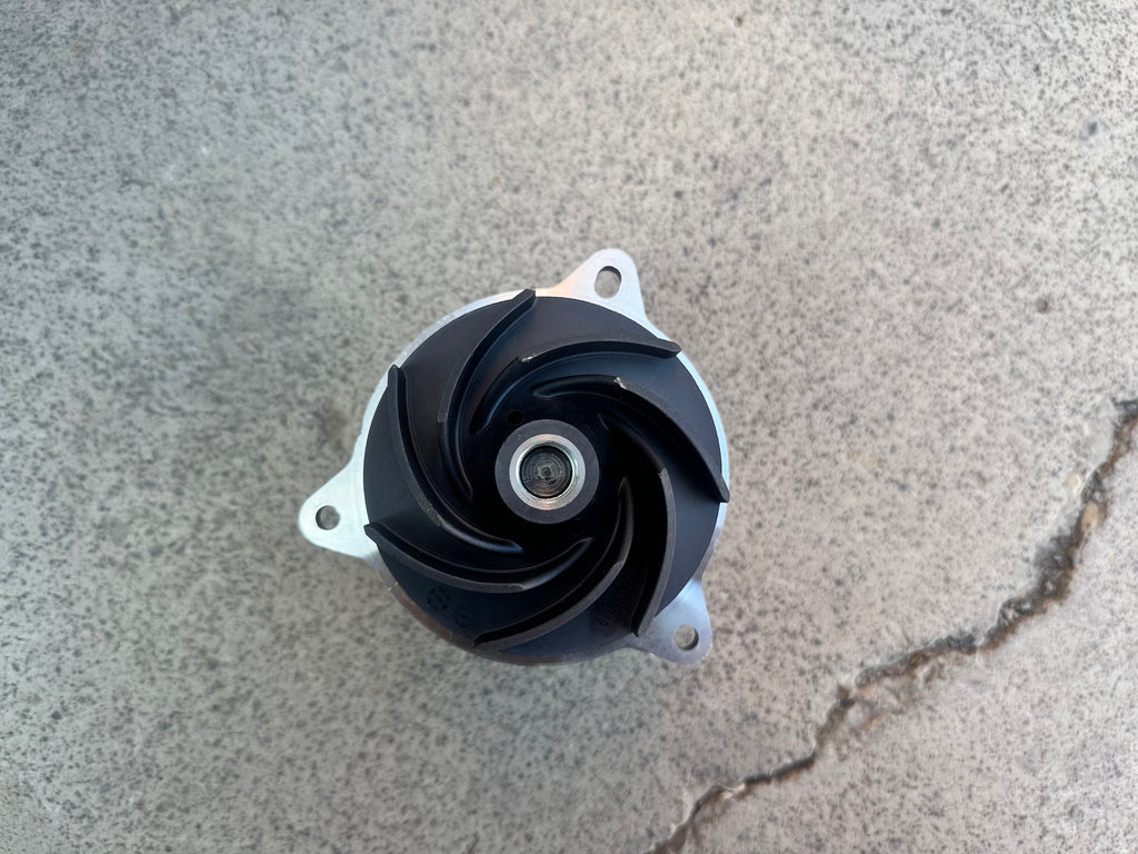 611600060010 Engine Water Pump OEM