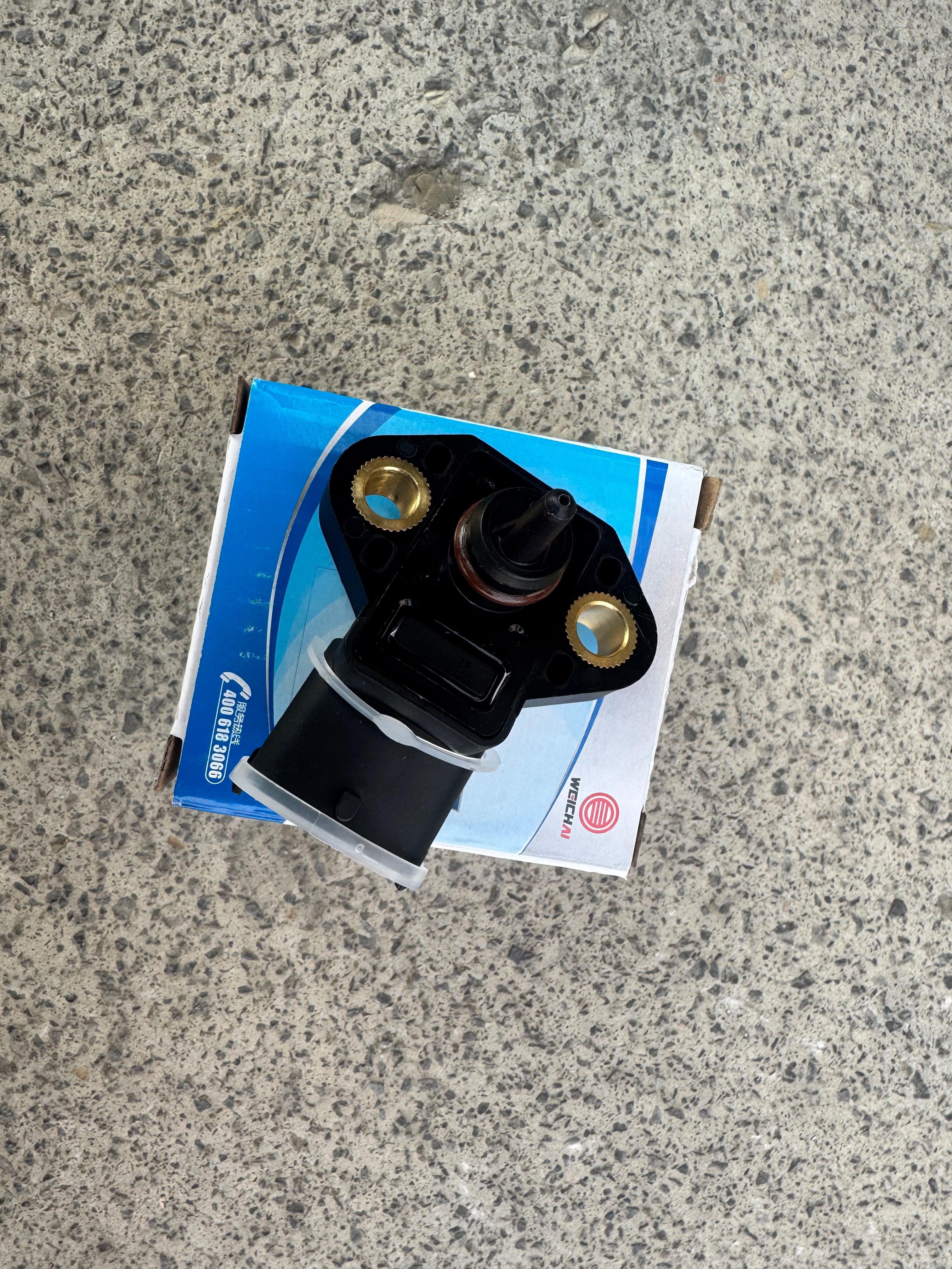 612600090460 Oil Pressure Sensor   OEM