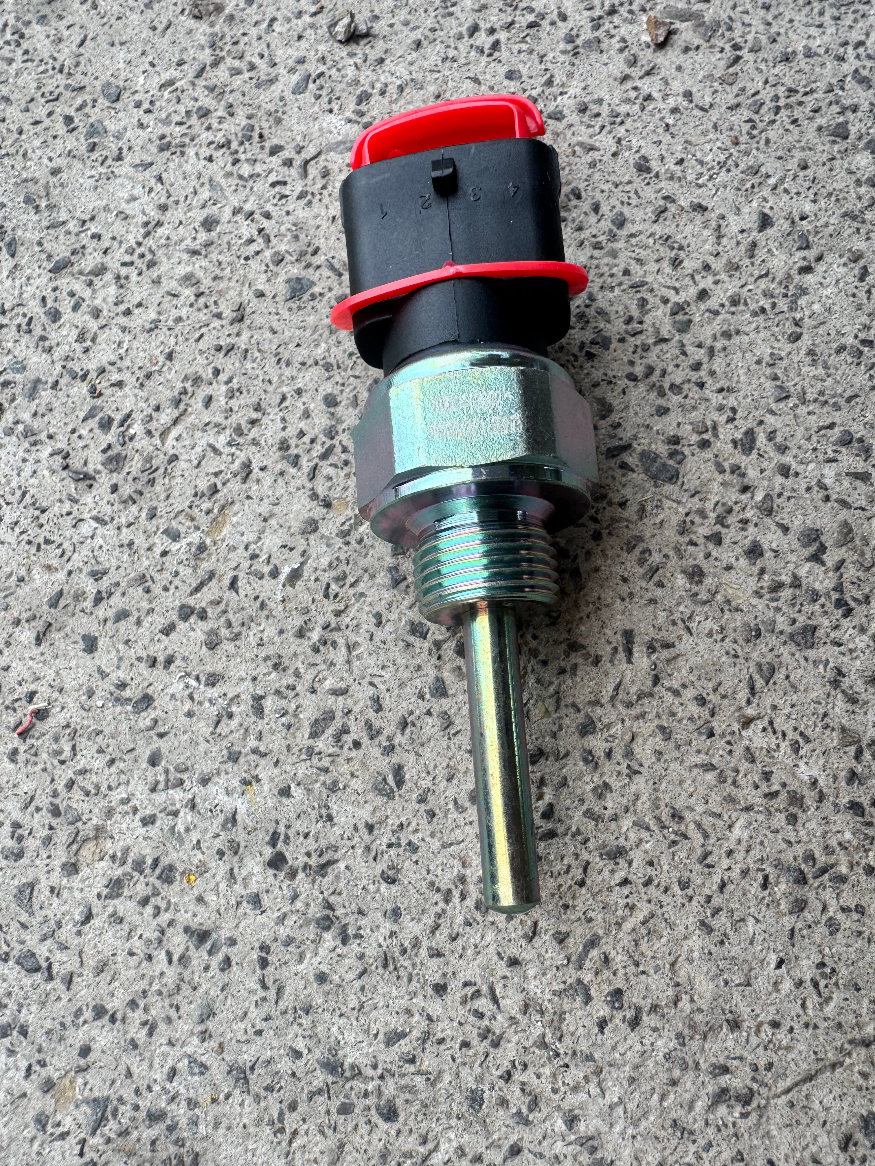 1001413692 Oil Pressure Sensor   OEM