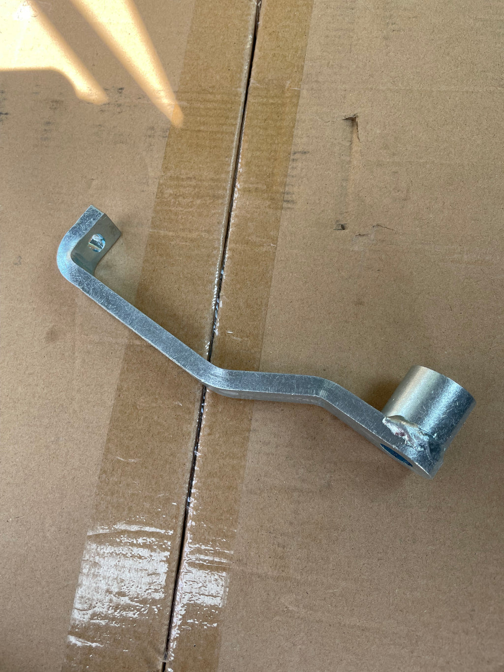 1001299749 Generator bracket OEM
