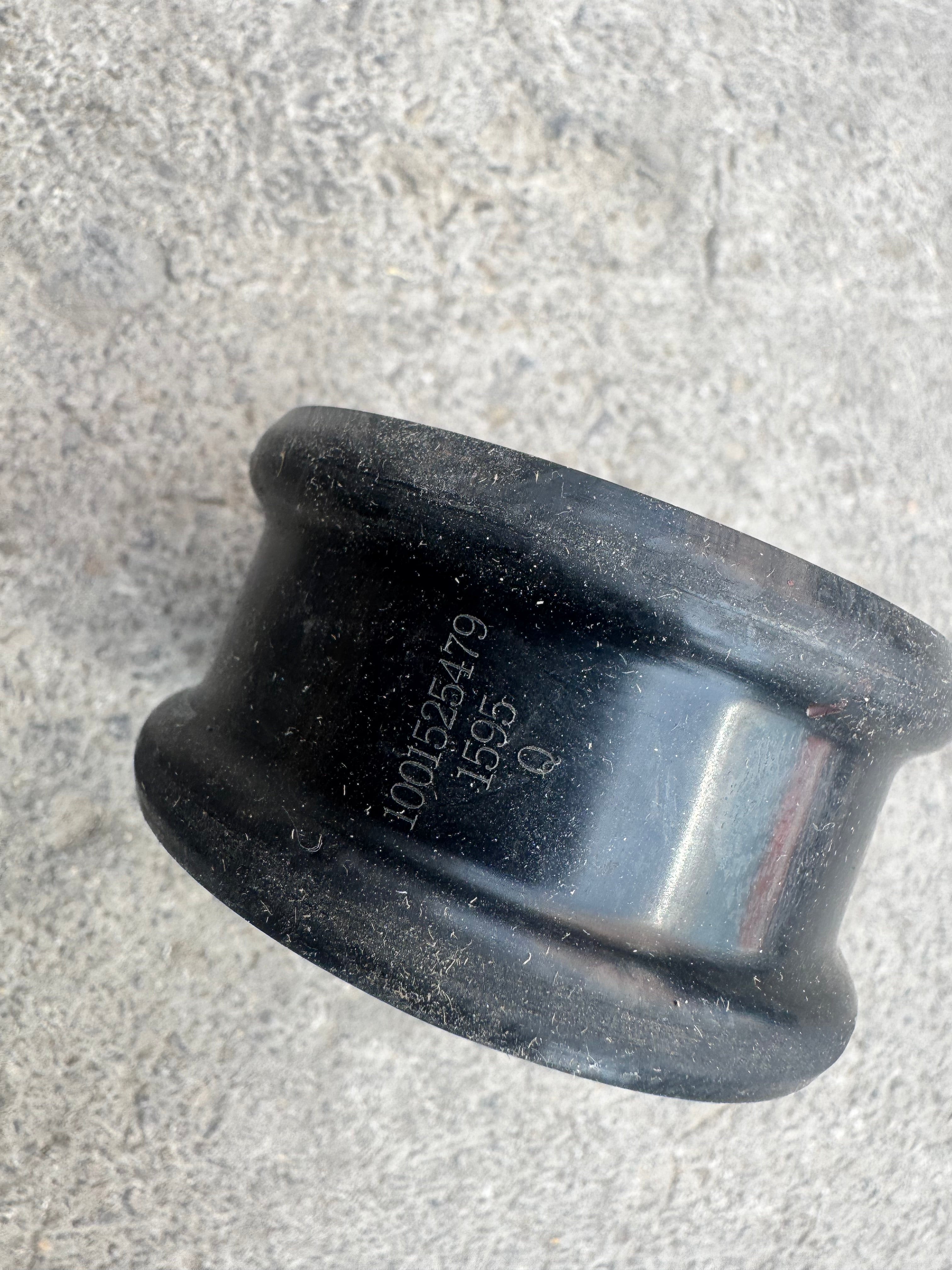 1001525479 Water outlet pipe bushing  OEM