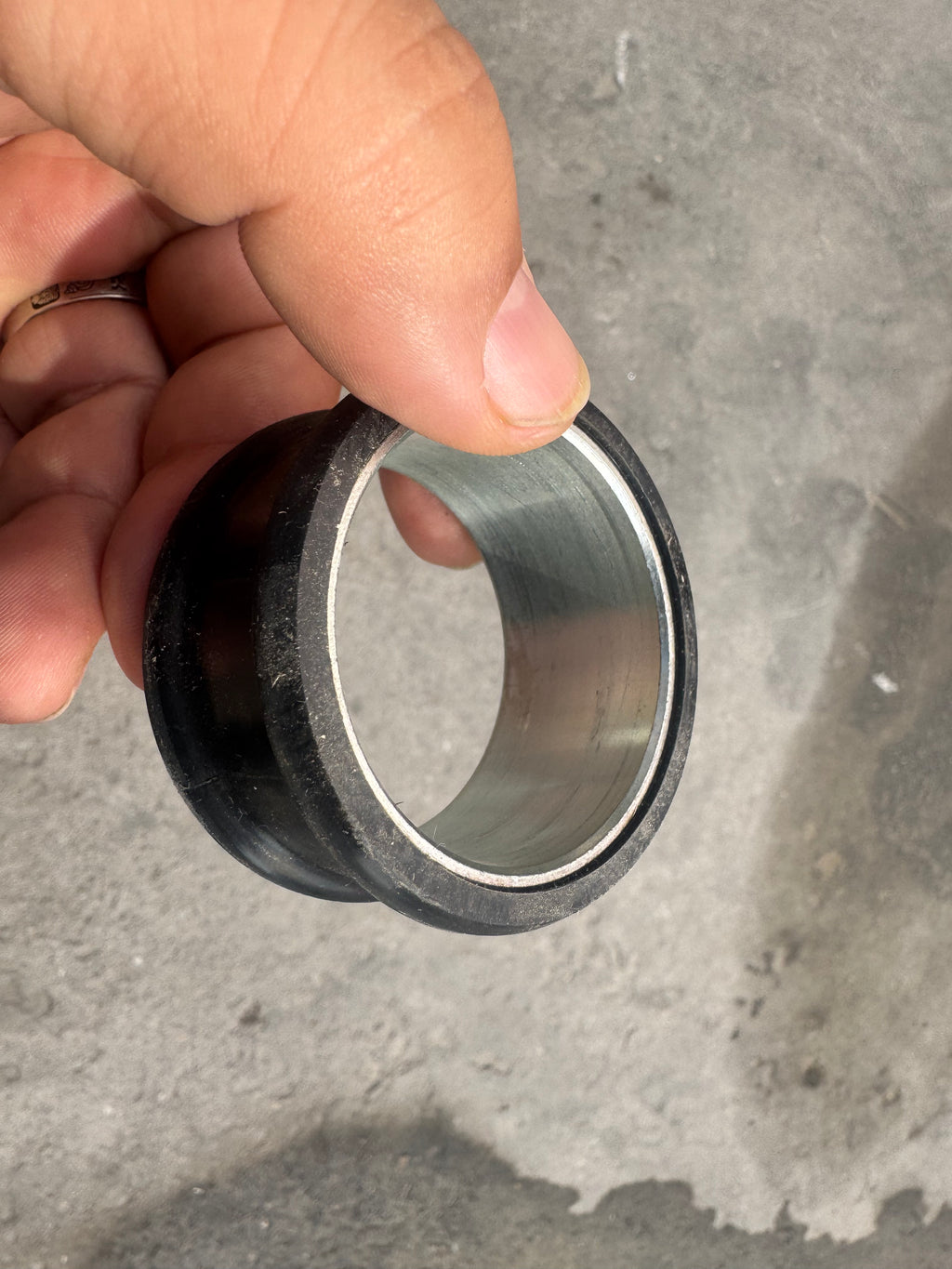 1001525479 Water outlet pipe bushing  OEM