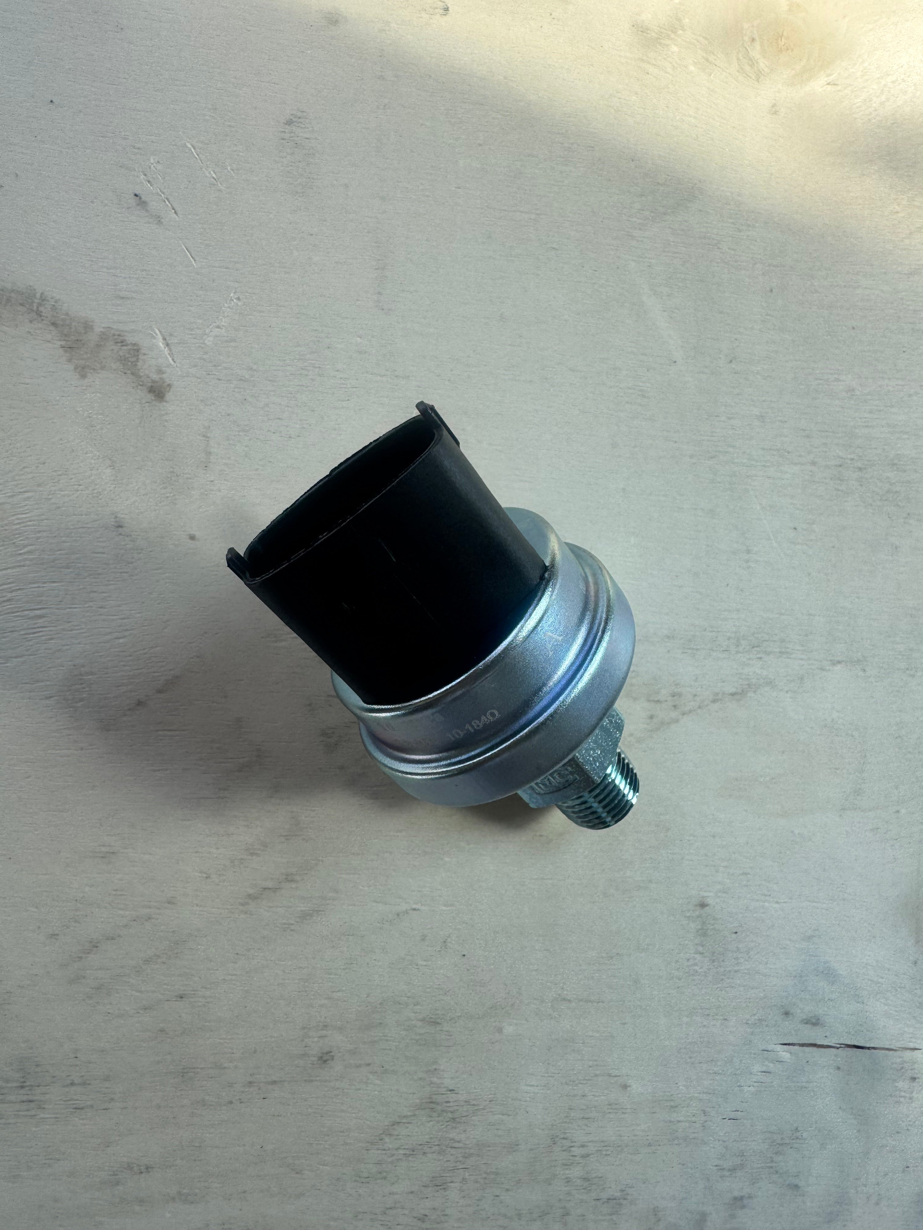L4700-38231G0 Oil Pressure Sensor OEM