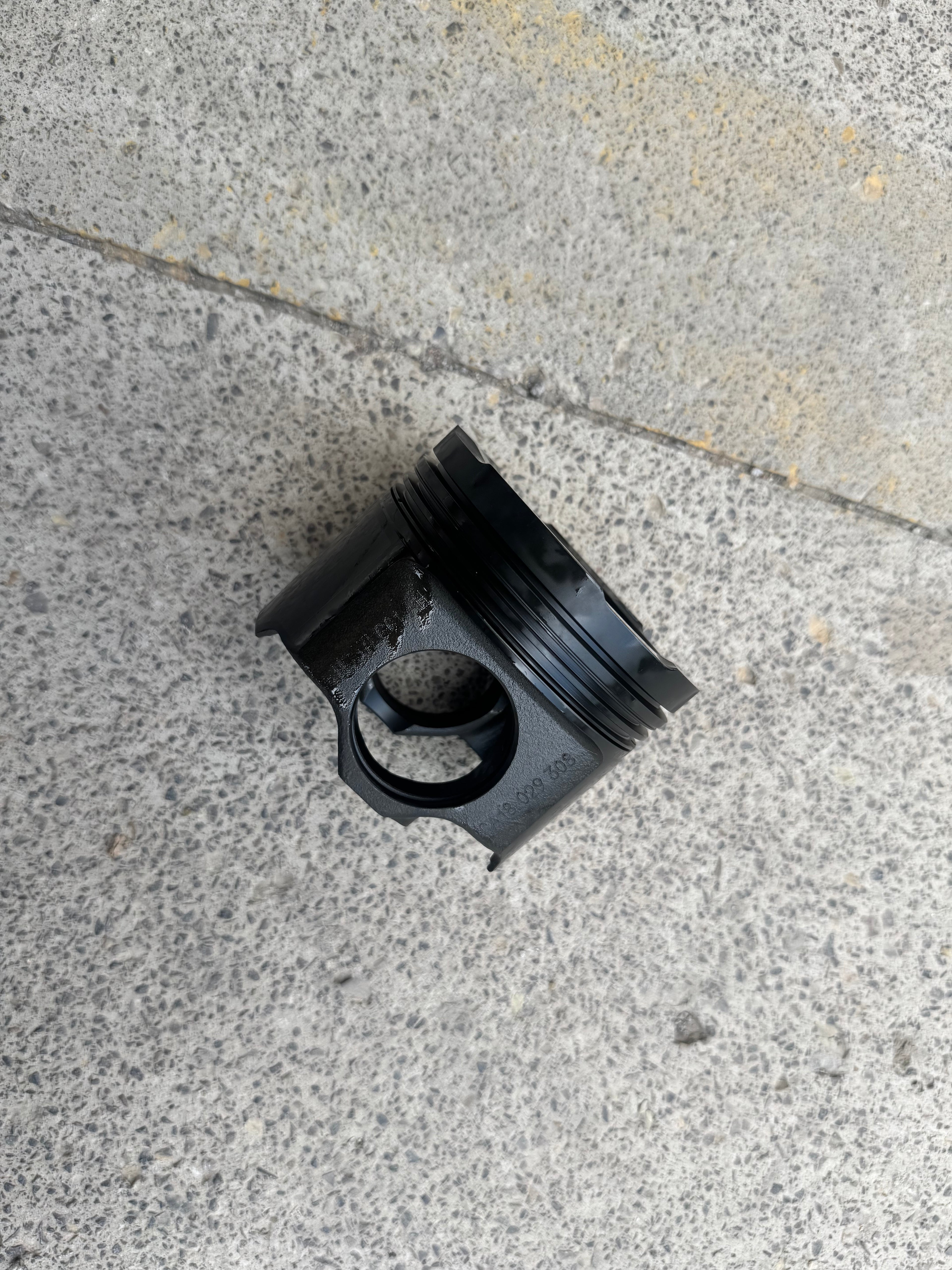 080V02511-0732 Engine Piston OEM