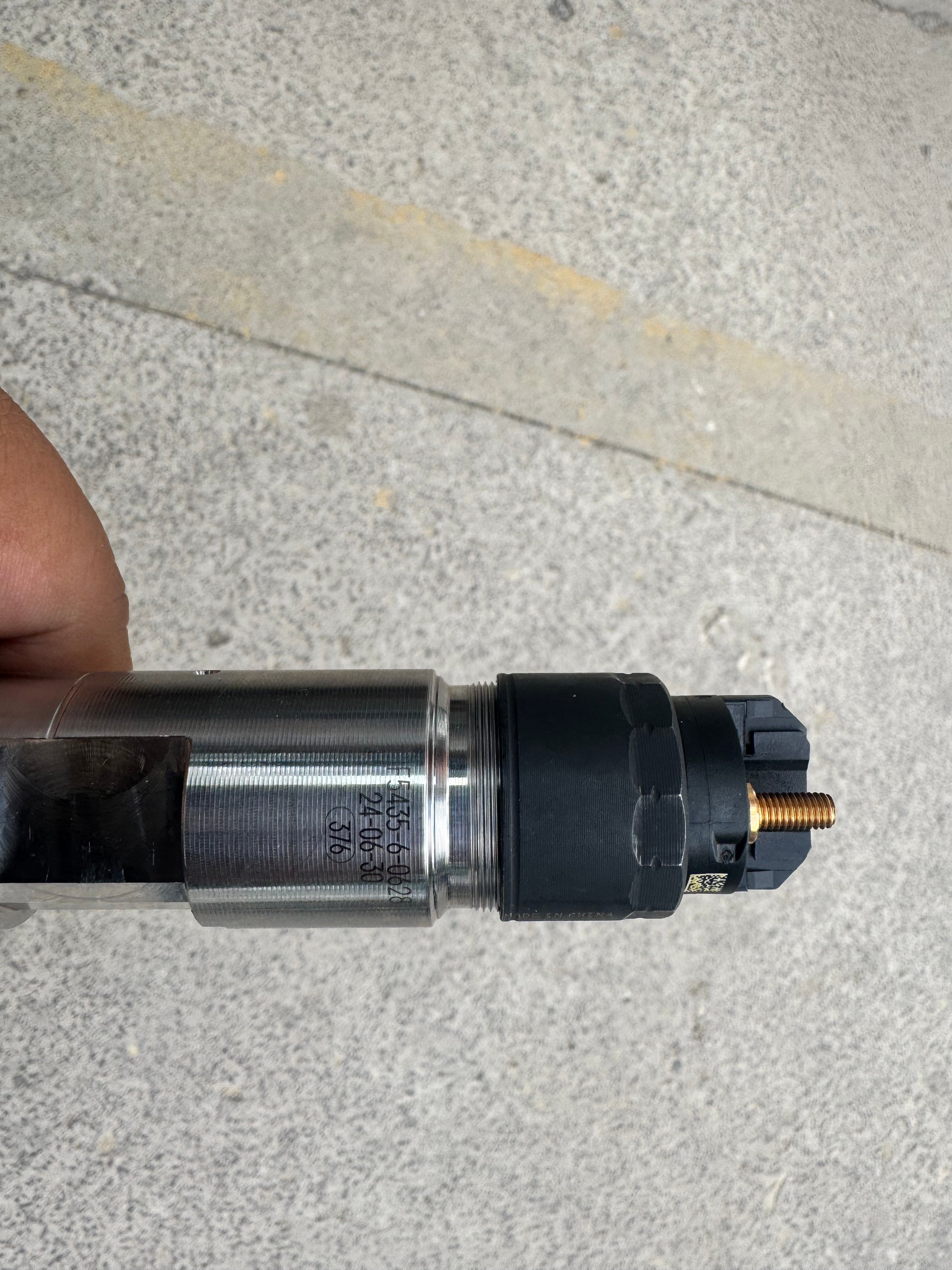 044512066A injector assembly OEM