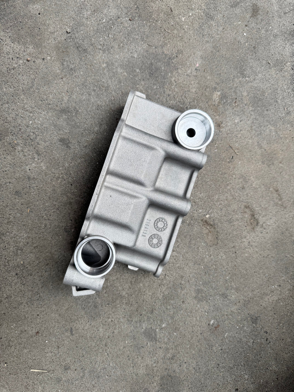200V06404-0102 Thermostat Housing OEM