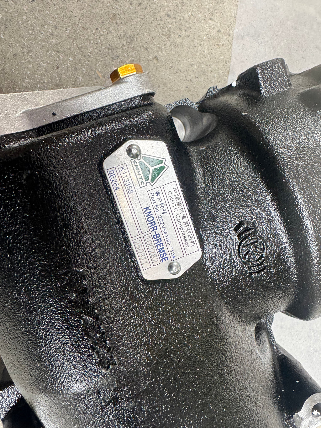 202V54100-7134 Air Compressor OEM