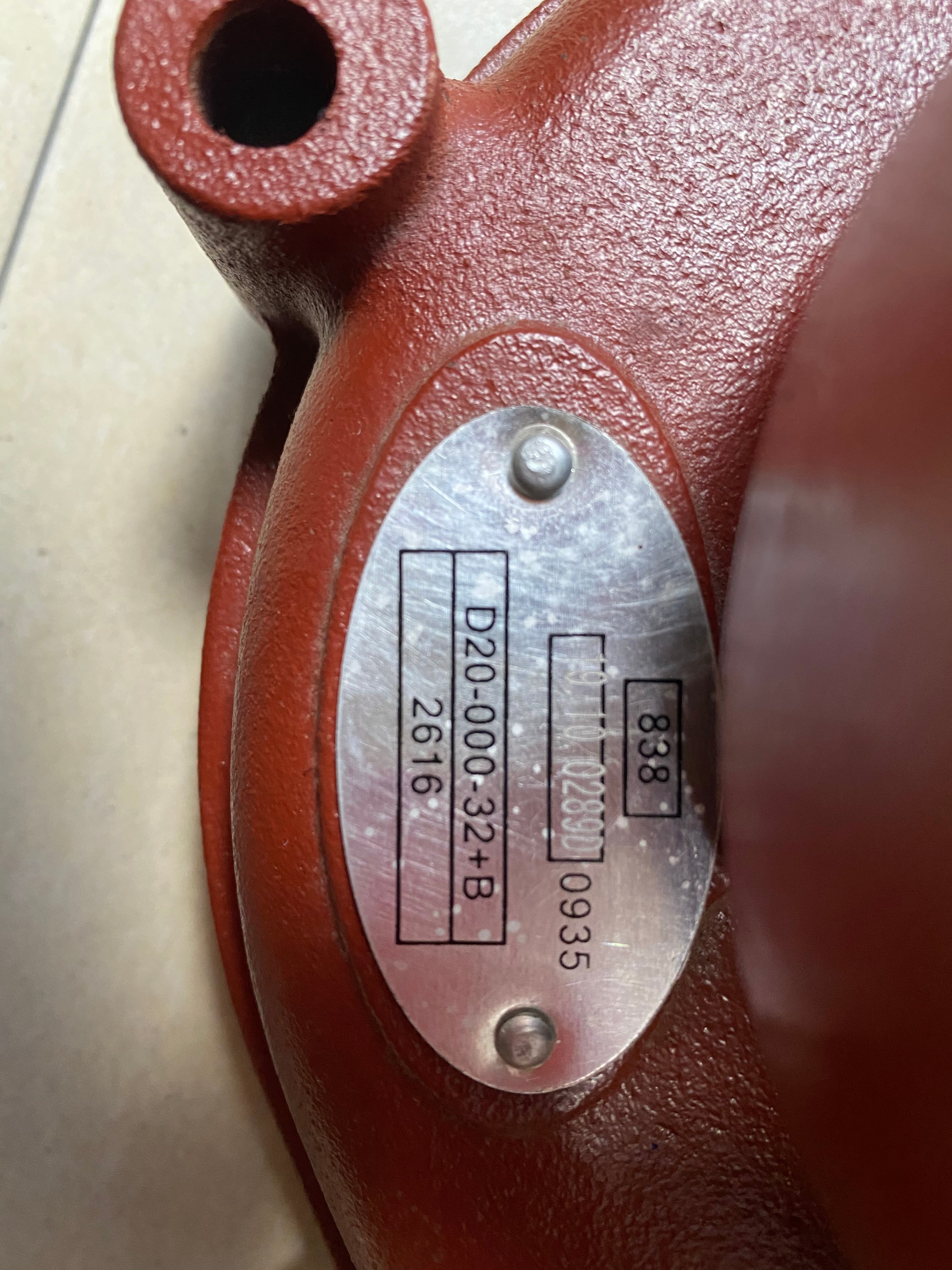 D20-000-32+B engine water pump OEM