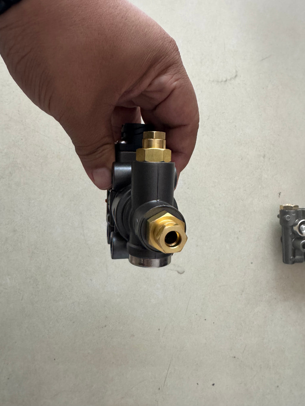 51.25902-0123 Proportional Valve OEM