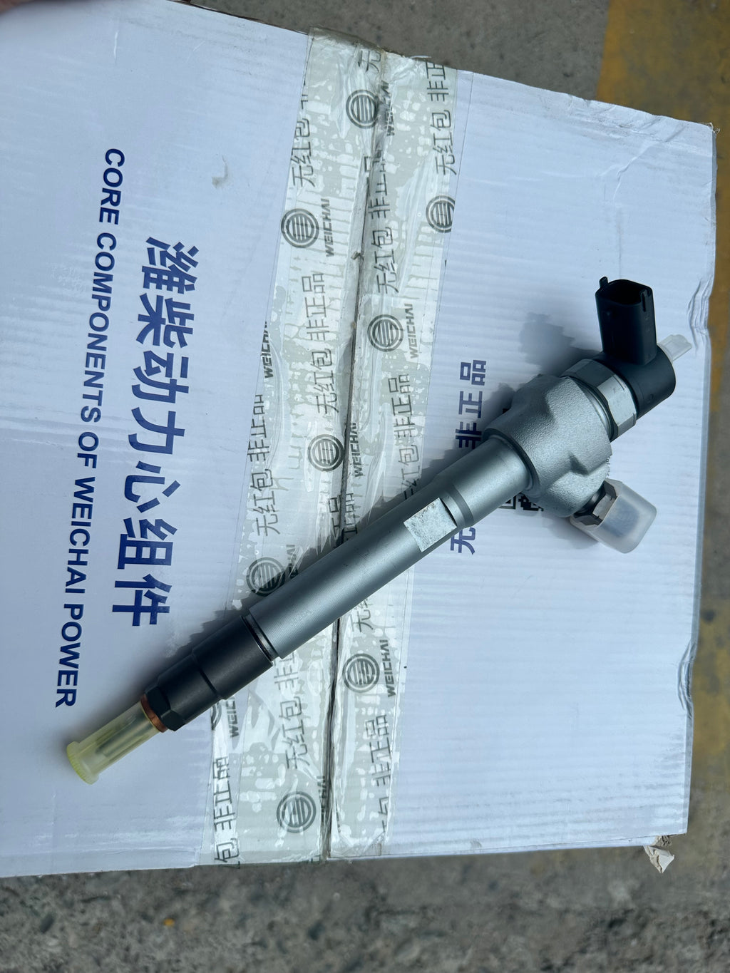 1000523069 0445110953 Fuel Injector Assembly OEM